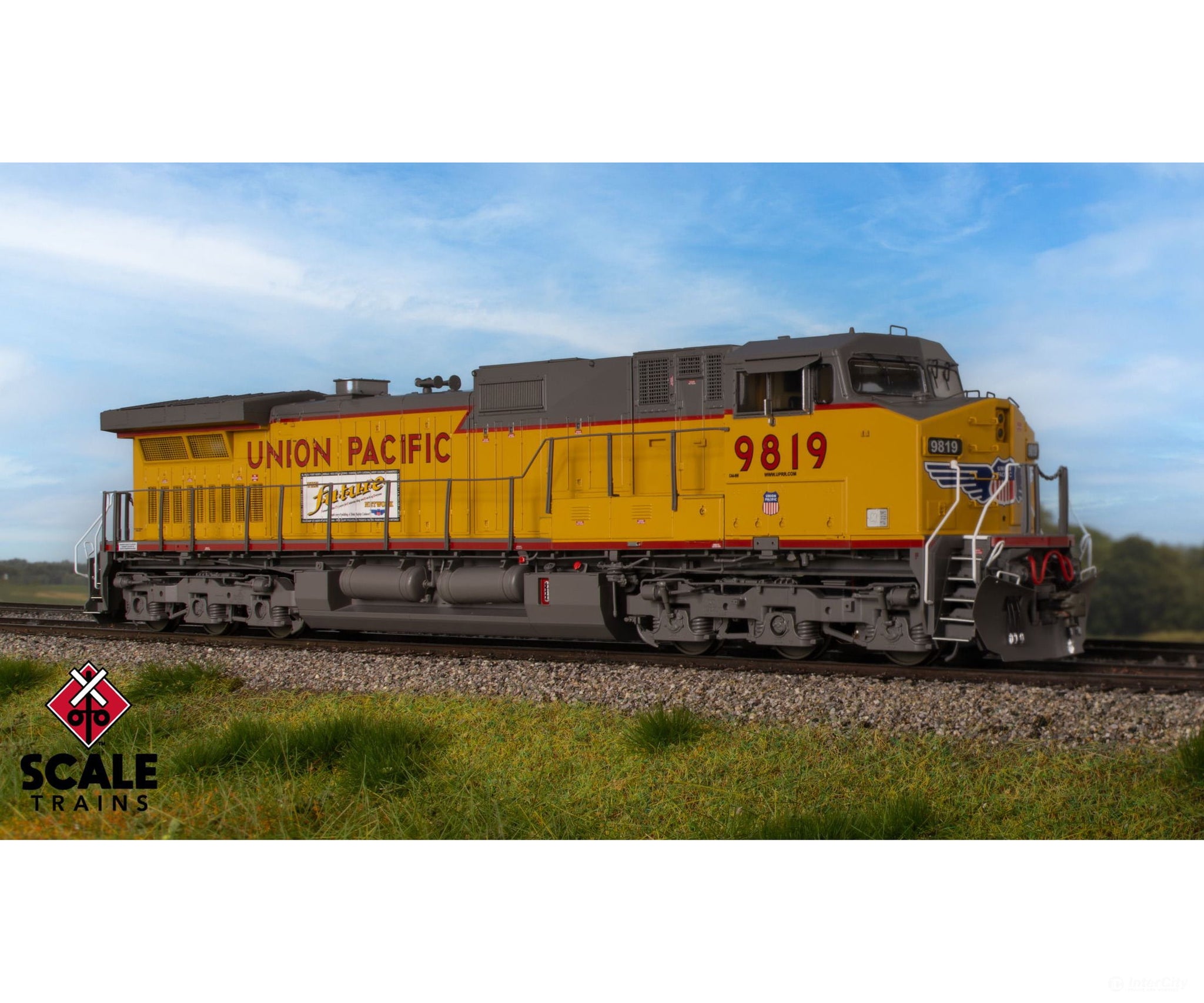 ScaleTrains SXT41589 Rivet Counter HO Scale GE DASH 9-44CW Union Pacific/Winged Nose Logo/’The Future Network’ Side