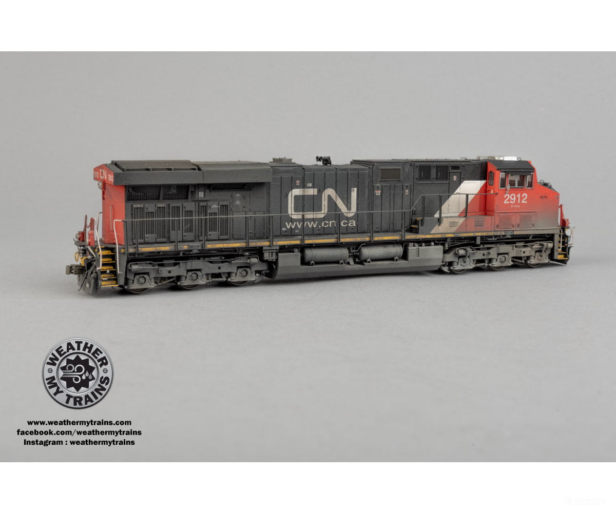 ScaleTrains SXT42088 Rivet Counter HO Scale GE ES44AC Canadian National 2912 DCC & Sound Equipped - Weathered by