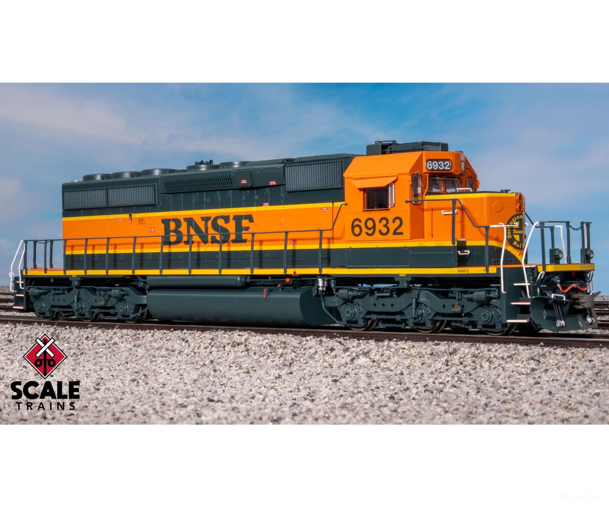 ScaleTrains SXT42141 Rivet Counter HO Scale EMD SD40-2 BNSF/Heritage I/Ditch Lights/Orange Walkway/Green HVAC 6932