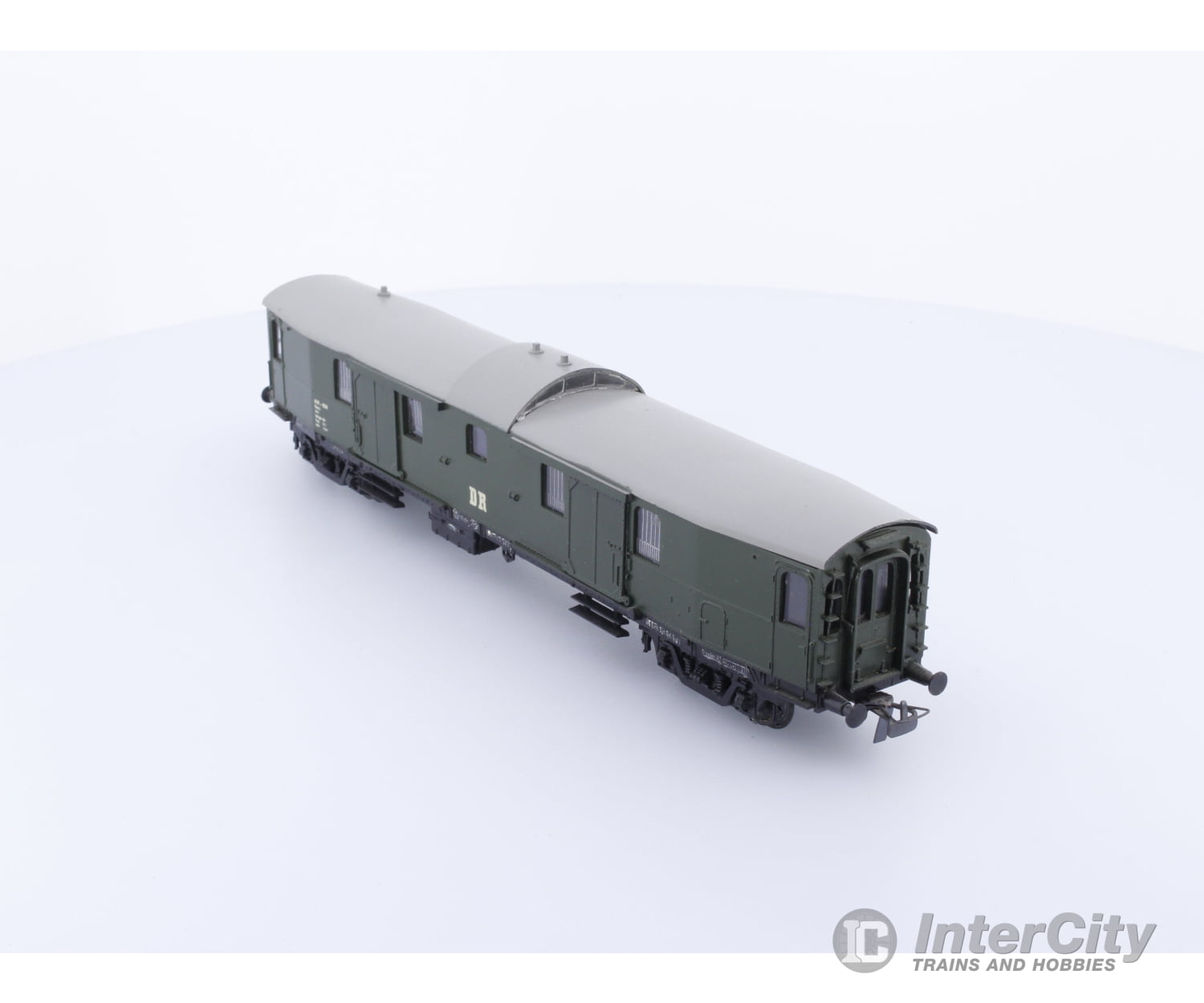 Schicht 426/1111 HO DR Baggage Car with Interior Lighting 621036 European Passenger Cars