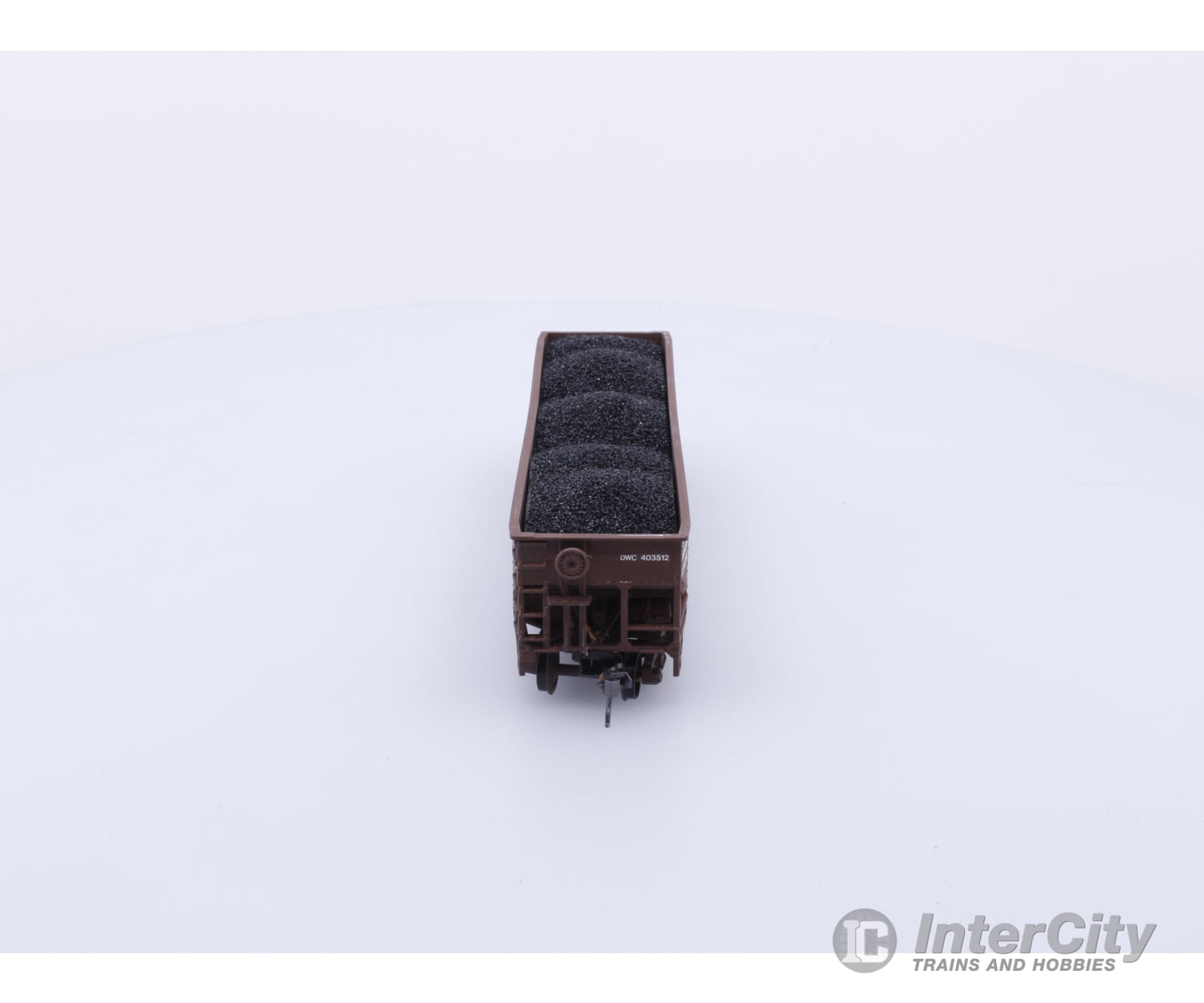 Stewart Hobbies 10301 HO Offset 70 Ton 9 Panel Triple Hopper Duluth Winnipeg and Pacific (DWP) 403512 Freight Cars