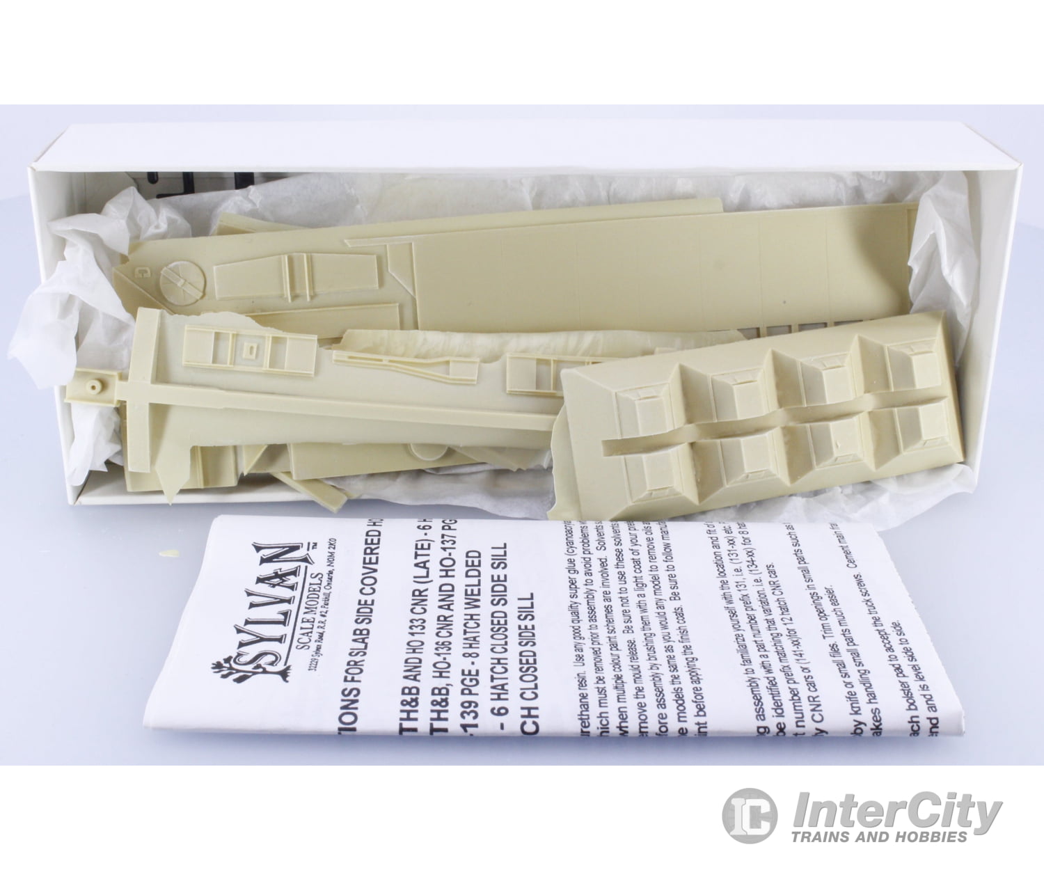 Sylvan Scale Models HO-1039 HO Slab Side Covered Hopper Kit Pacific Great Eastern (PGE) Freight Cars