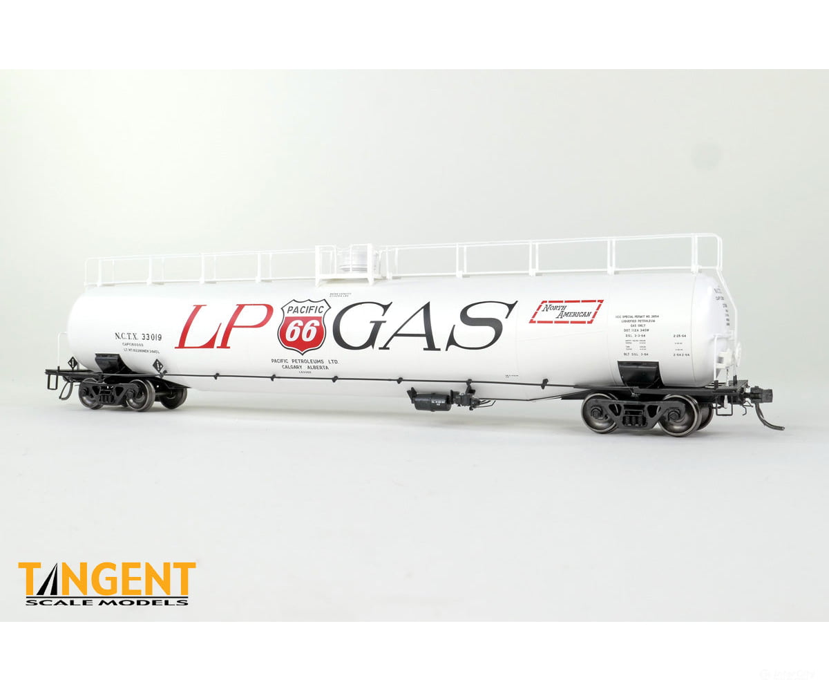 Tangent 31161-02 HO NCTX ’Pacific 66 Calgary AB 1964’’ NACC 1963 Design 33,000 Gallon Dual Diameter LPG/AA Tank Car