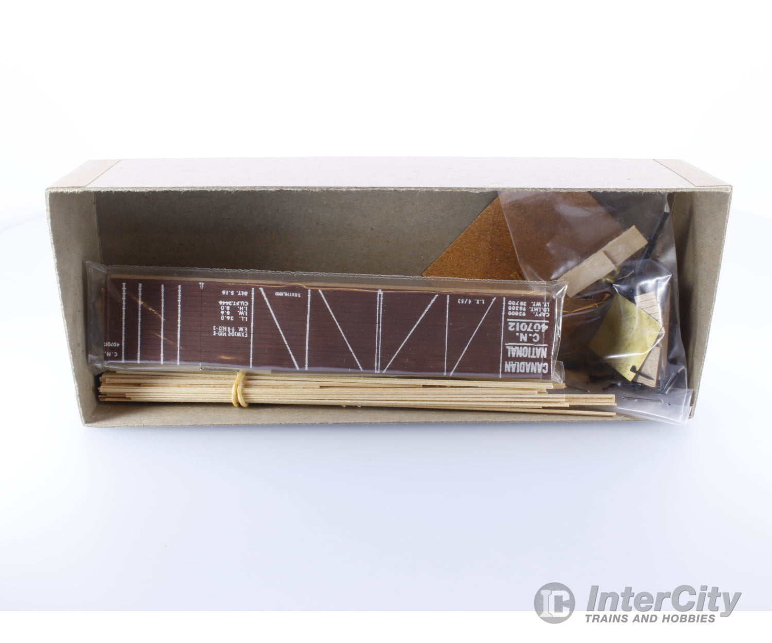 Taylor B204 HO 36’ Wood Box Car Canadian National (CN) 407012 Freight Cars