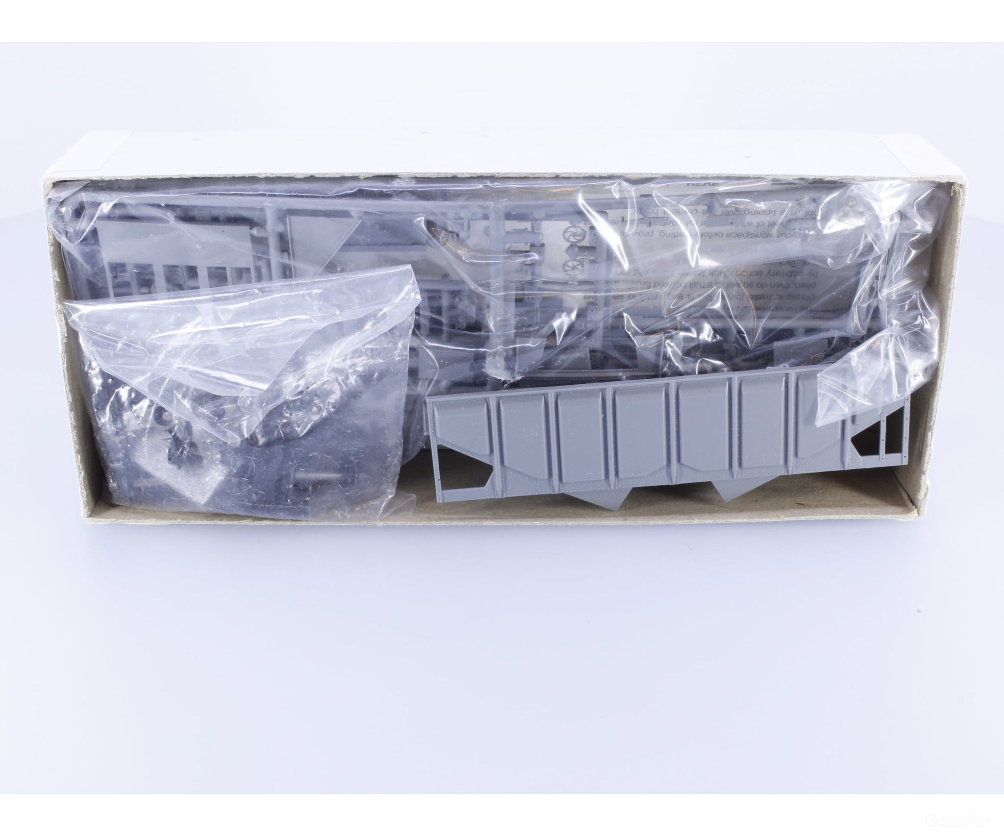 Tichy Train Group 4031 HO Panel Hopper with Grain Extension Kit Freight Cars