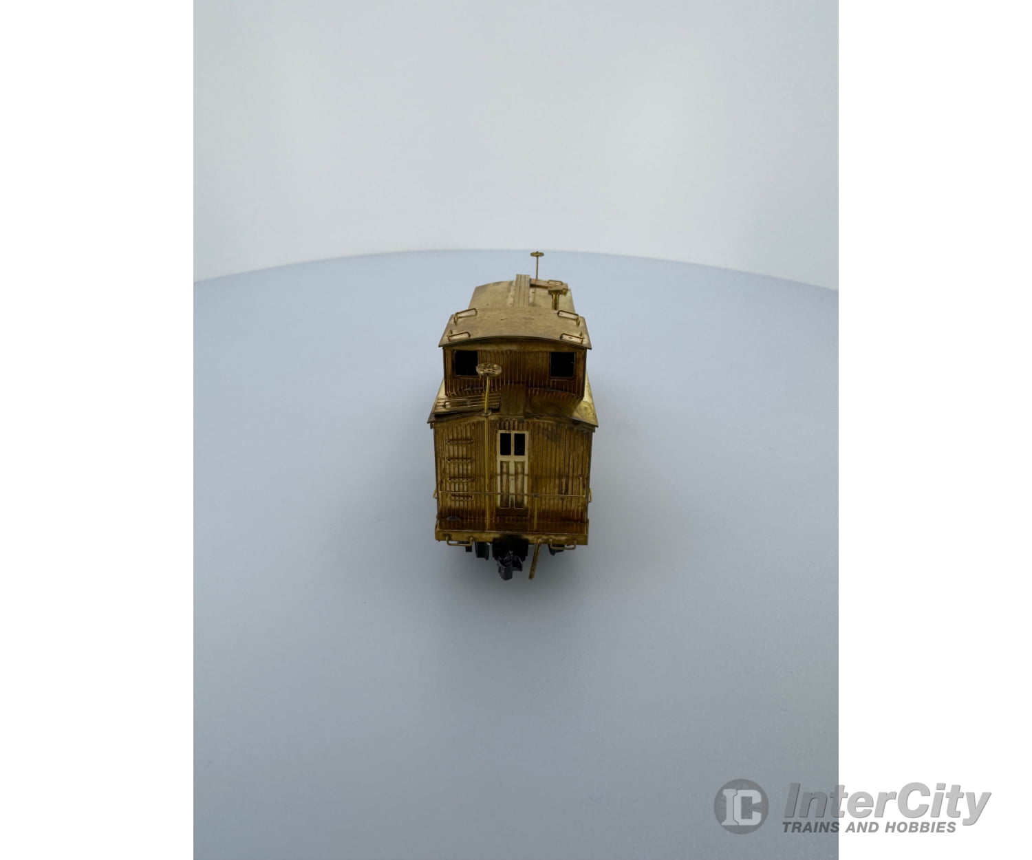 TID Trains Inc. 303 HO SF Blind End Caboose Santa Fe (SF) Freight Cars