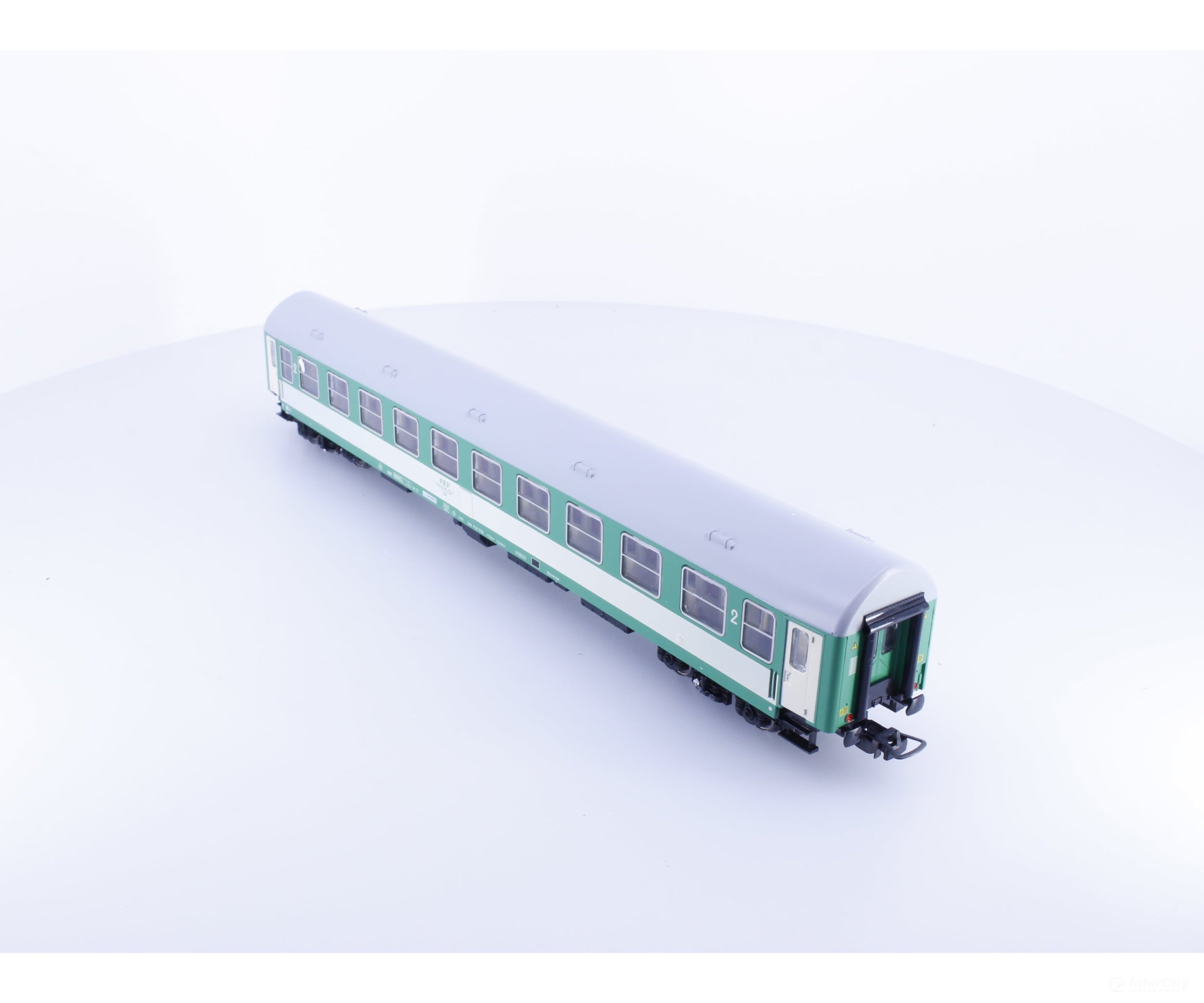 Tillig 74732 HO PKP 2nd Class Passenger Car 515120 (#2) - European Passenger Cars