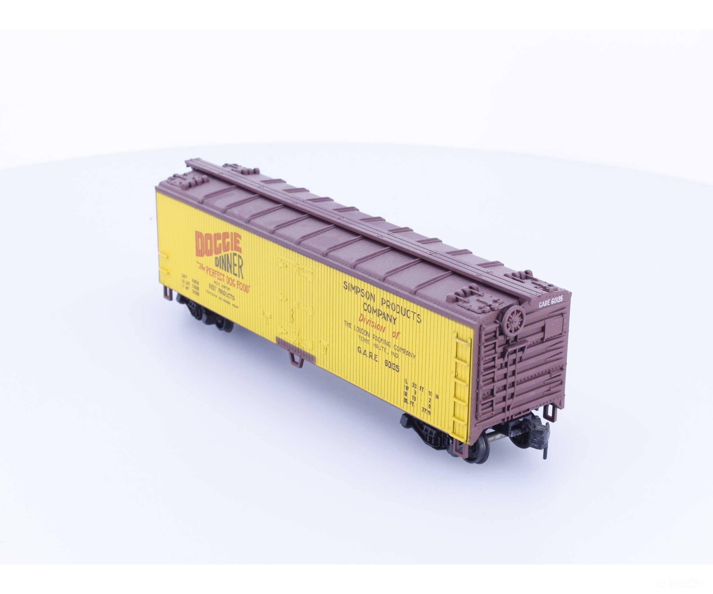 Train Miniature 2378 HO 40’ Single Door Boxcar Doggie Dinner (GARE) 60135 - Freight Cars