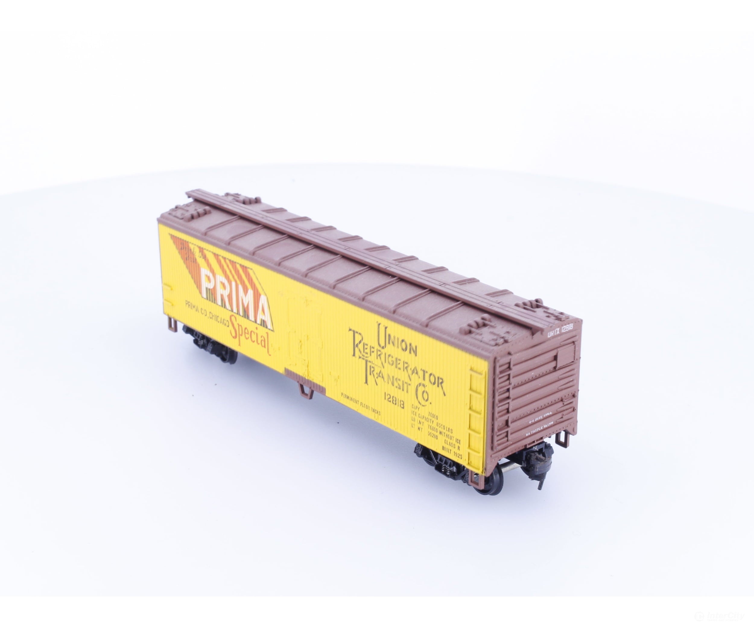 Train Miniature 8074 HO 40’ Single Door Boxcar Prima Beer (URTX) 12818 - Freight Cars