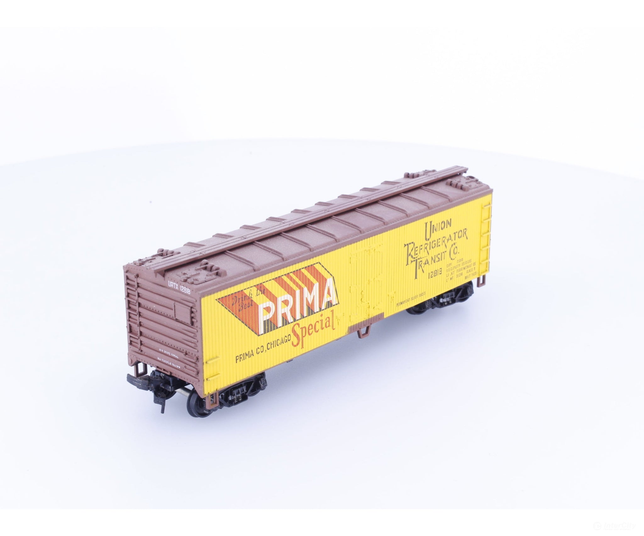 Train Miniature 8074 HO 40’ Single Door Boxcar Prima Beer (URTX) 12818 - Freight Cars