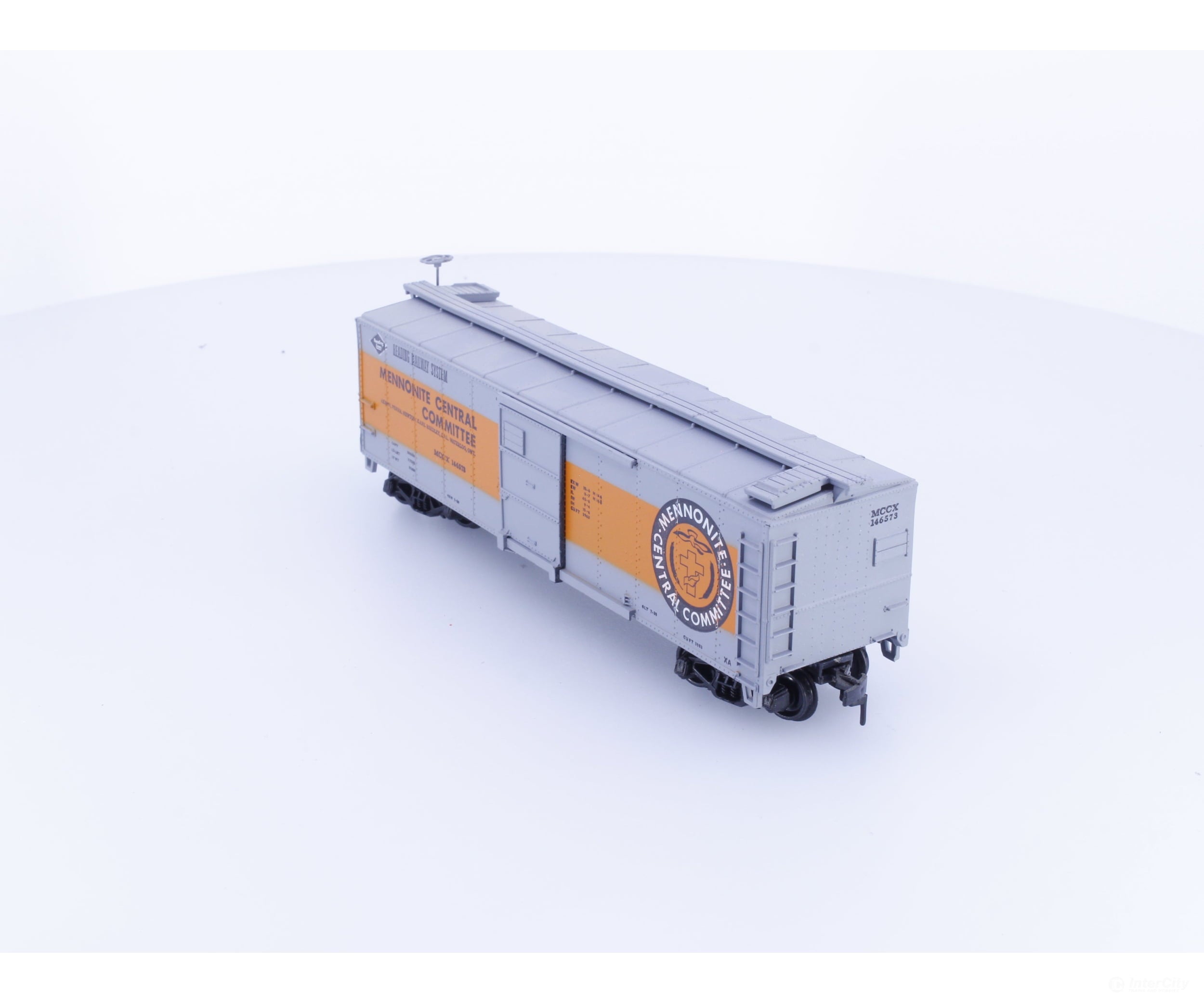 Train Miniature 8090 HO 40’ Single Door Boxcar Mennonite Central Committee (MCCX) 146573 - Freight Cars