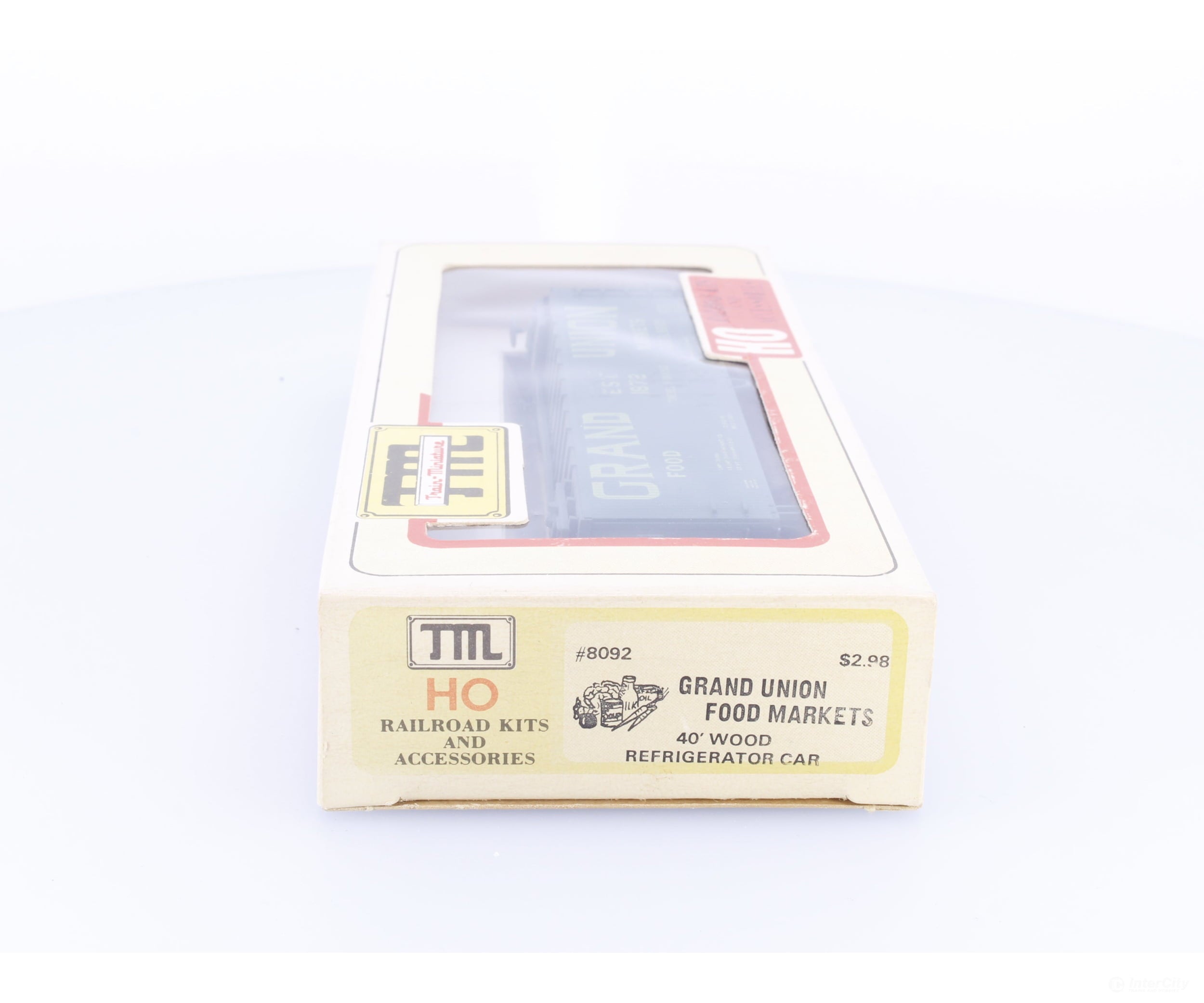 Train Miniature 8092 HO 40’ Single Door Boxcar Grand Union Food Markets (QREX) 90104 - Freight Cars