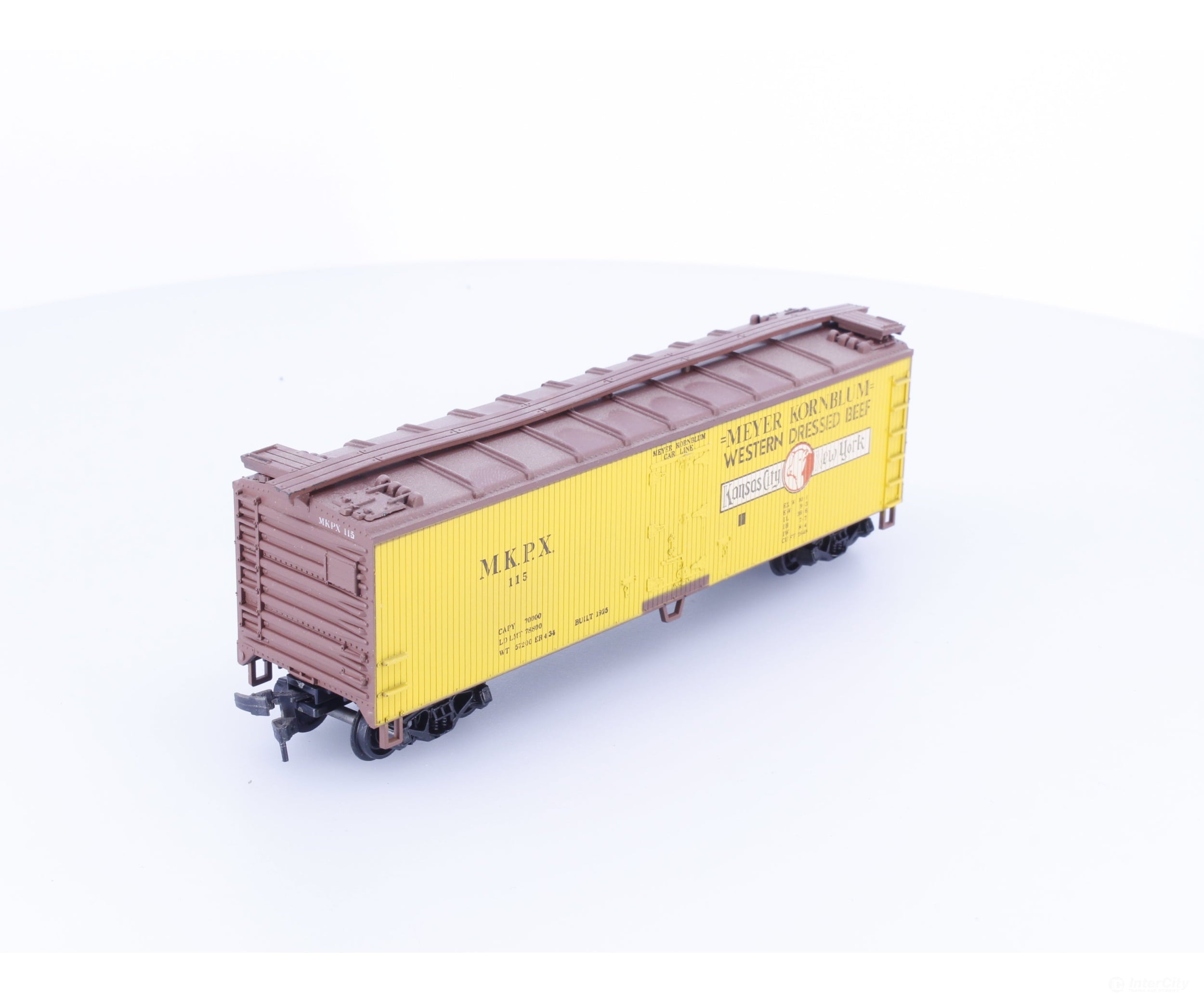 Train Miniature 8106 HO 40’ Single Door Boxcar Kornblum Beef (MKPX) 115 - Freight Cars