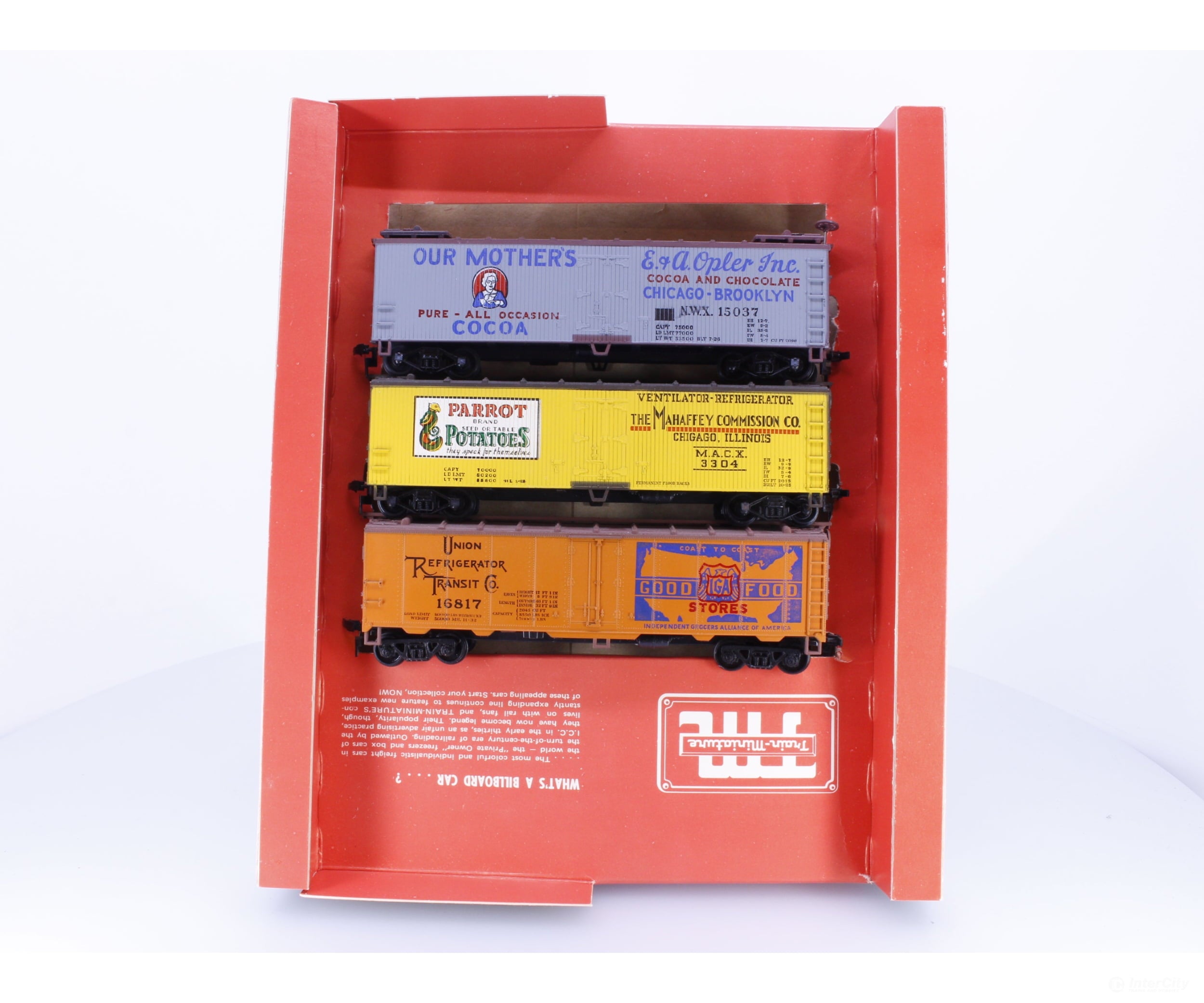 Train Miniature 8702 HO Billboard Nostalgia Produce Shippers Boxcar Set Parrot Potatoes IGA Stores Our Mother’s Cocoa