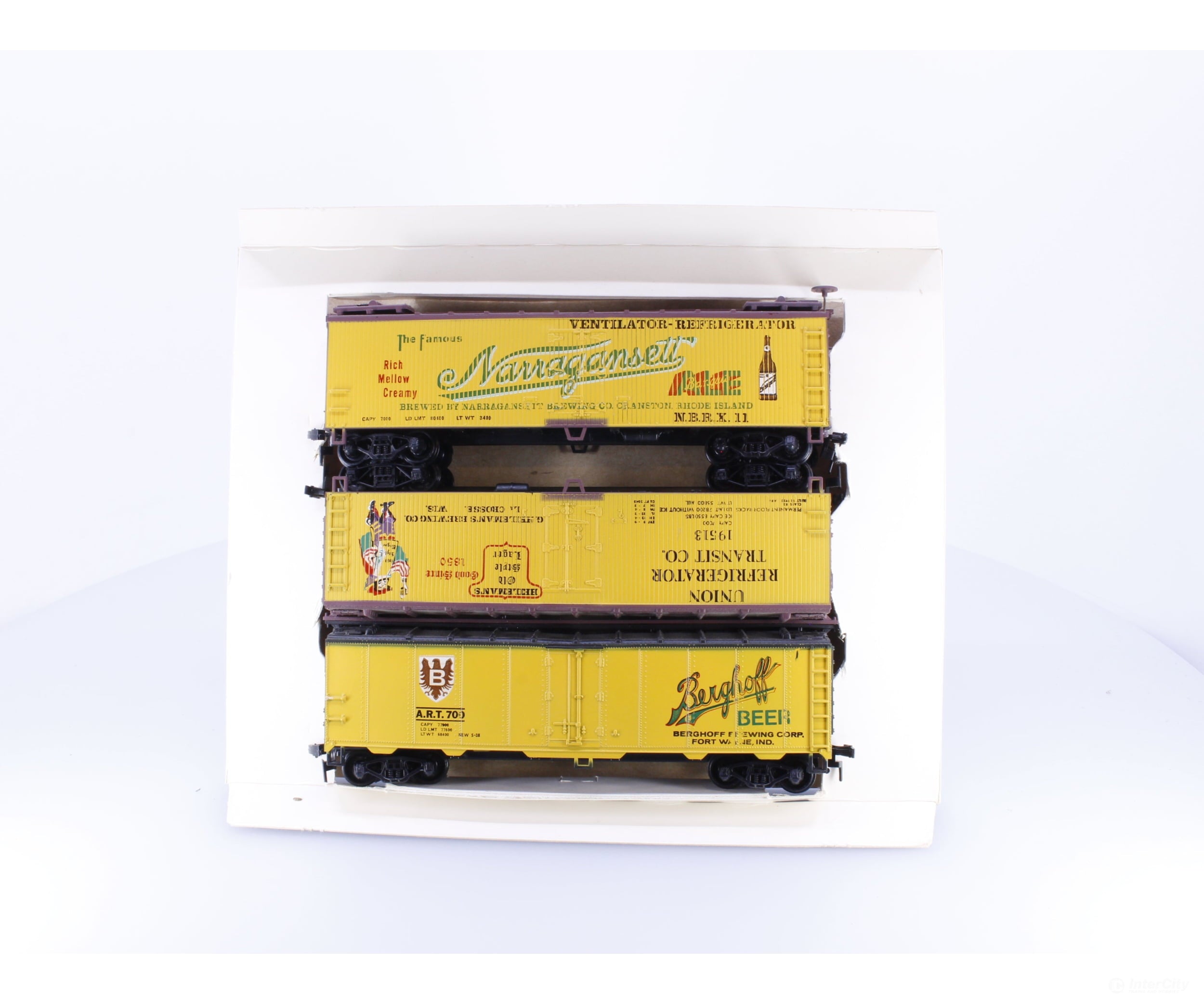 Train Miniature 8717 HO Billboard Nostalgia Beer Distributors V Boxcar Set Narragansett Heilman’s Bergdorf 11 19513 700
