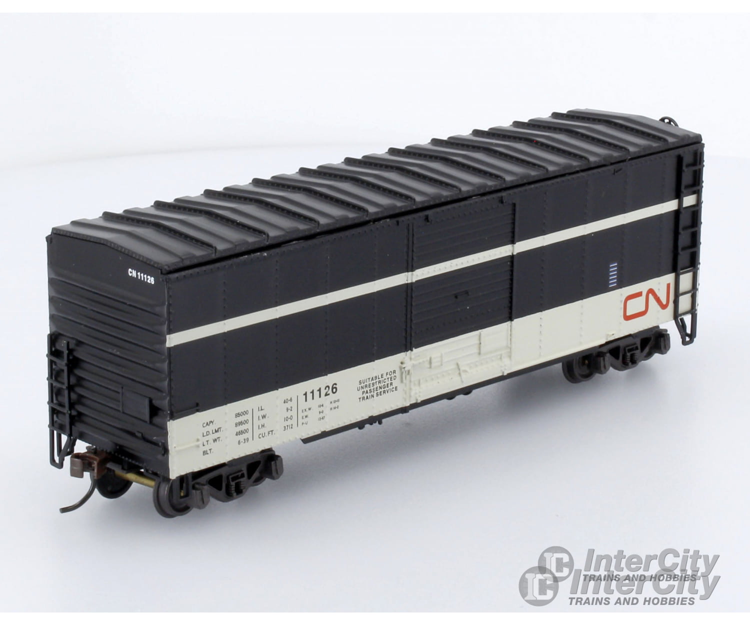 Trains Canada HO Scale CN Canadian National 40' Through Baggage Car Black/Grey Wet Noodle Logo - Default Title (CH-TRCA-12020-105)