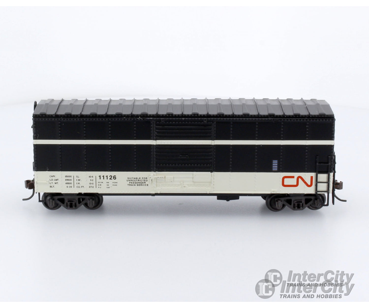 Trains Canada HO Scale CN Canadian National 40' Through Baggage Car Black/Grey Wet Noodle Logo - Default Title (CH-TRCA-12020-105)