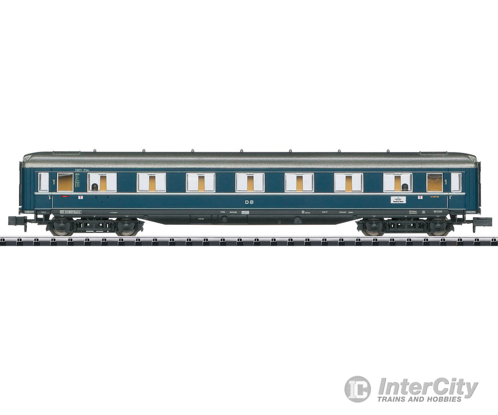 Trix 15599 Type A4üe Express Train Passenger Car - Default Title (IC-TRIX-15599)