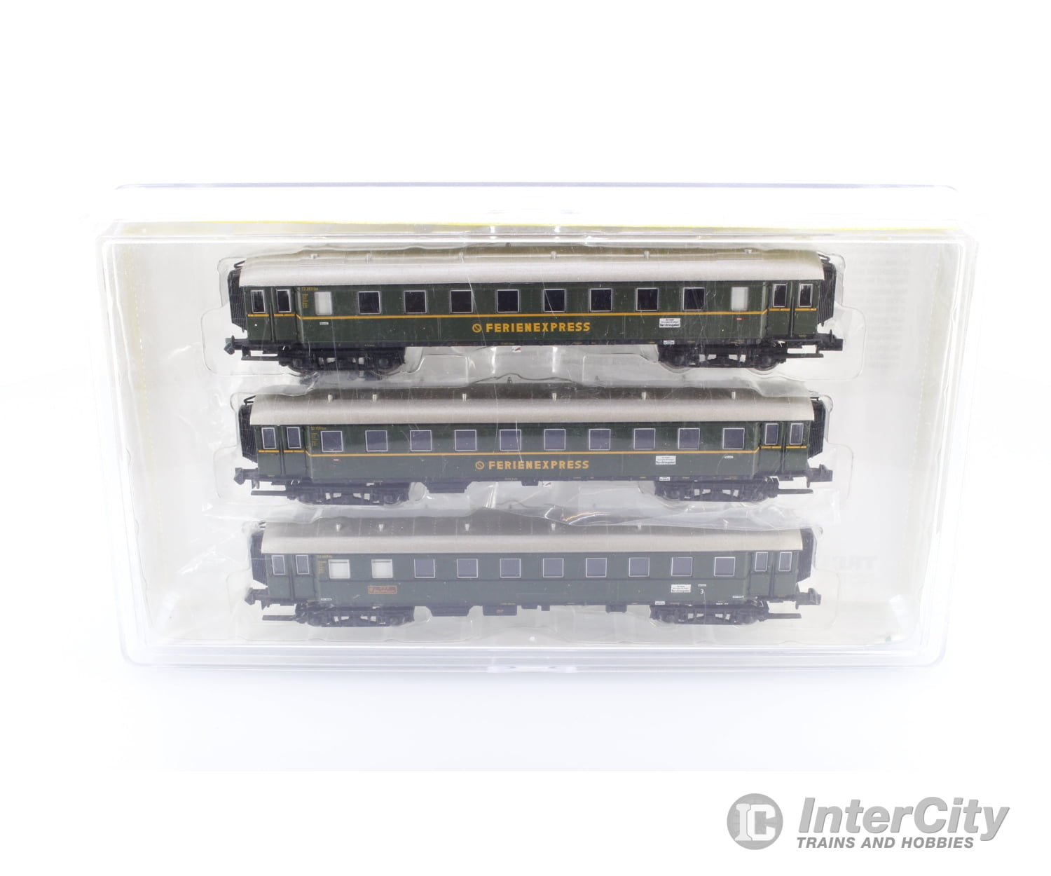Trix 15758 N DB DER Holiday Express European Passenger Cars