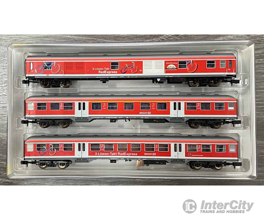 Trix 15884 N DB Bicycle Express 3 Car Passenger Set European Passenger Cars