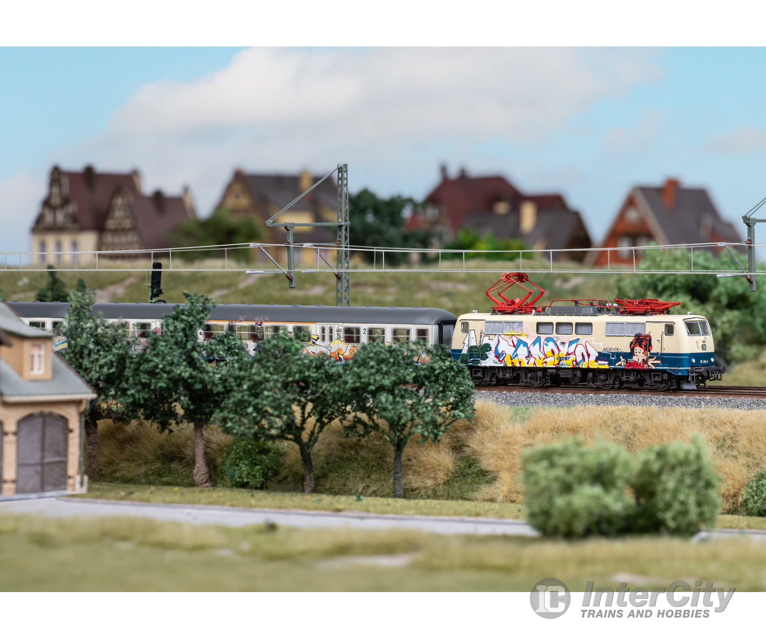 Trix 16724 N Class 111 Electric Locomotive MFX DCC/Sound (MHI Exclusive Item) European Locomotives