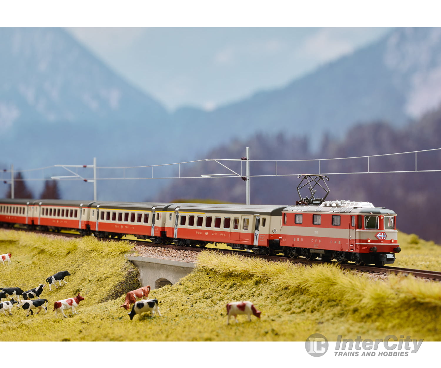 Trix 16883 N Sbb-Cff-Ffs Class Re 4/4 Ii Electric Locomotive European Locomotives