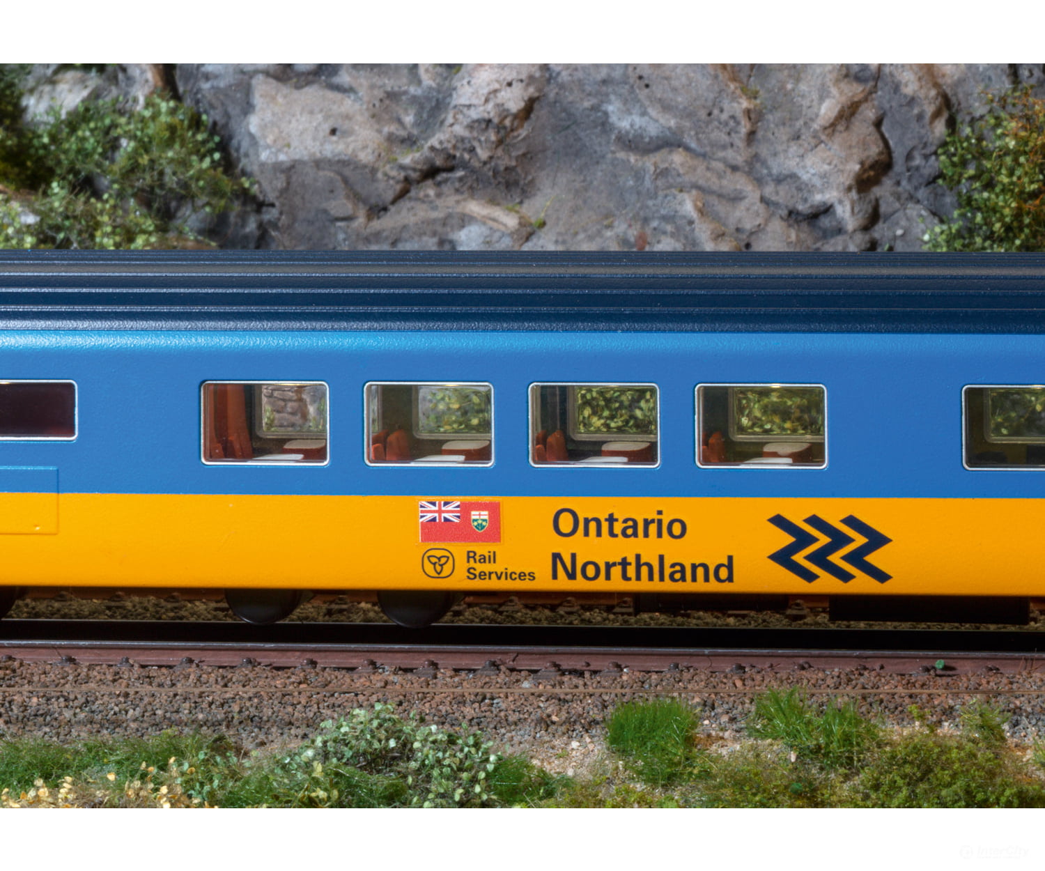 Trix 22975 Ho Northlander Diesel Powered Train European Locomotives