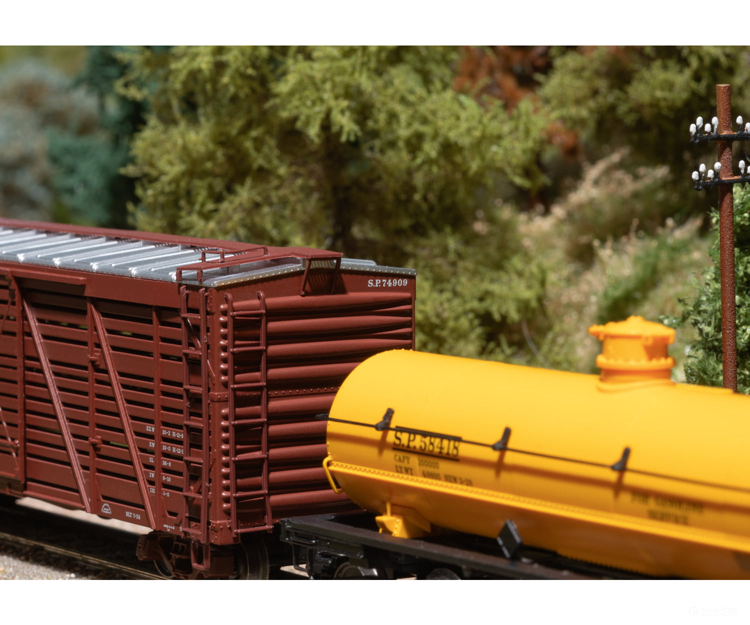 Trix 24915 HO Southern Pacific freight car set Freight Cars