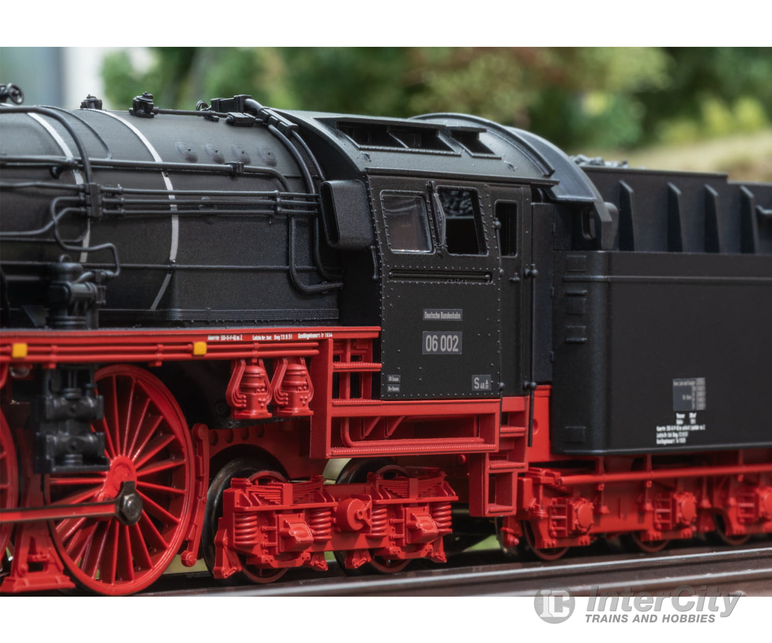 Trix 25061 HO DB Class 06 Steam Locomotive MFX DCC/Sound (MHI Exclusive Item) European Locomotives
