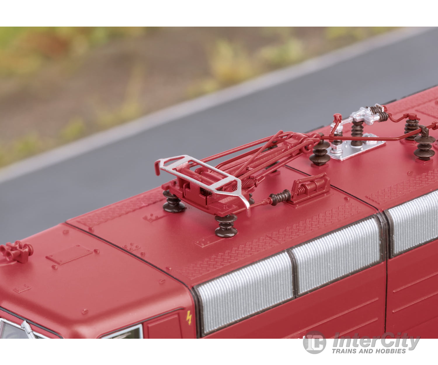 Trix 25186 HO Class 181.2 Electric Locomotive MFX DCC/Sound European Locomotives