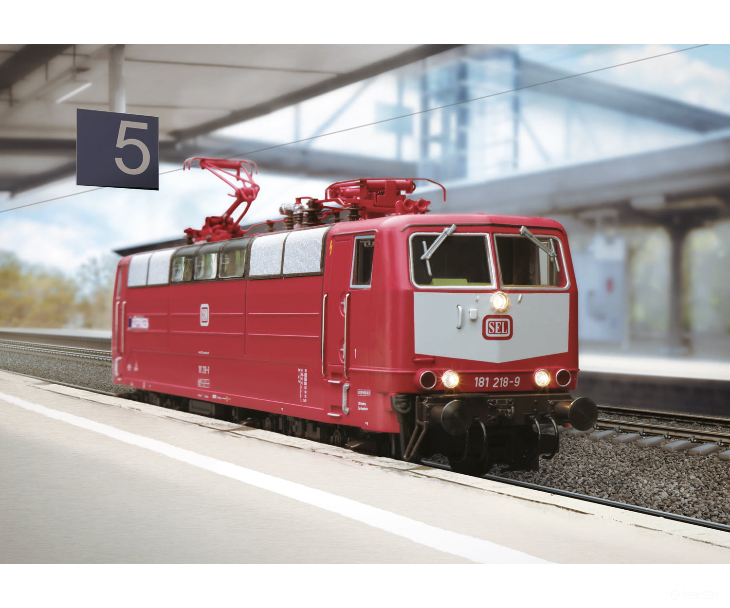 Trix 25186 HO Class 181.2 Electric Locomotive MFX DCC/Sound European Locomotives