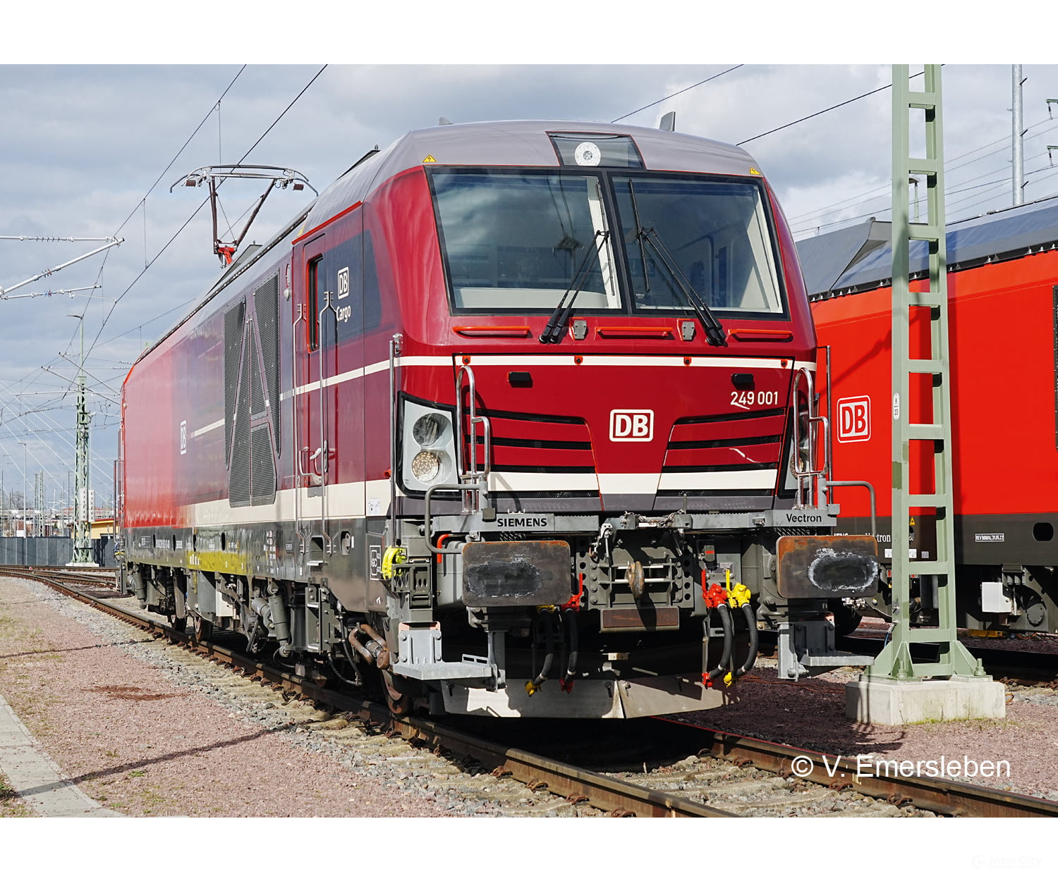 Trix 25293 Ho Class 249 Dual Power Locomotive European Locomotives