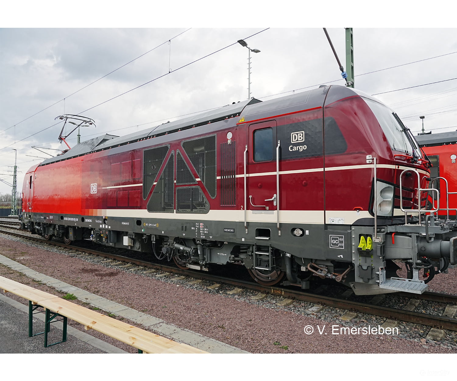 Trix 25293 Ho Class 249 Dual Power Locomotive European Locomotives