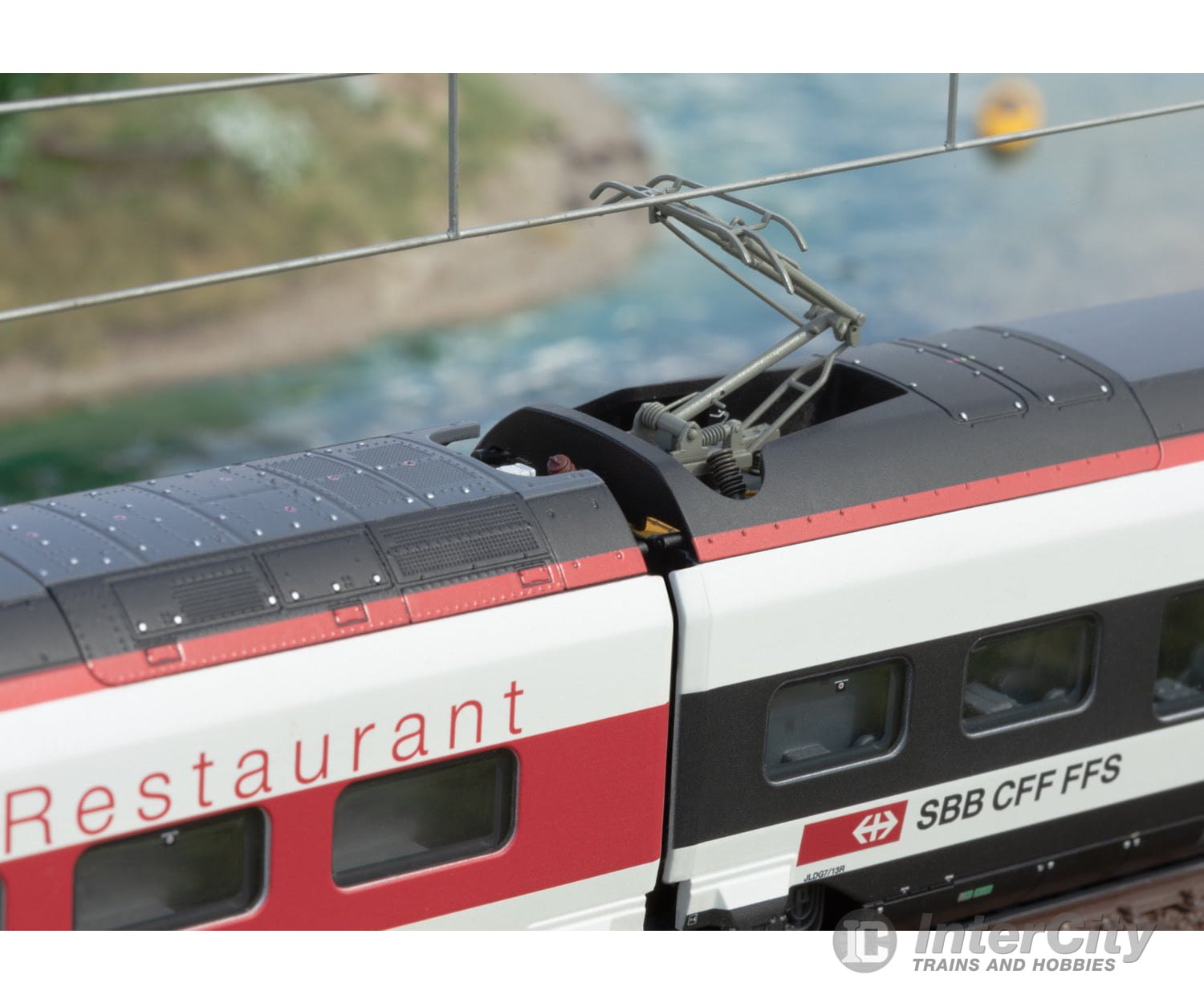 Trix 25810 Class RABe 501 Giruno High-Speed Rail Car Train - Default Title (IC-TRIX-25810)