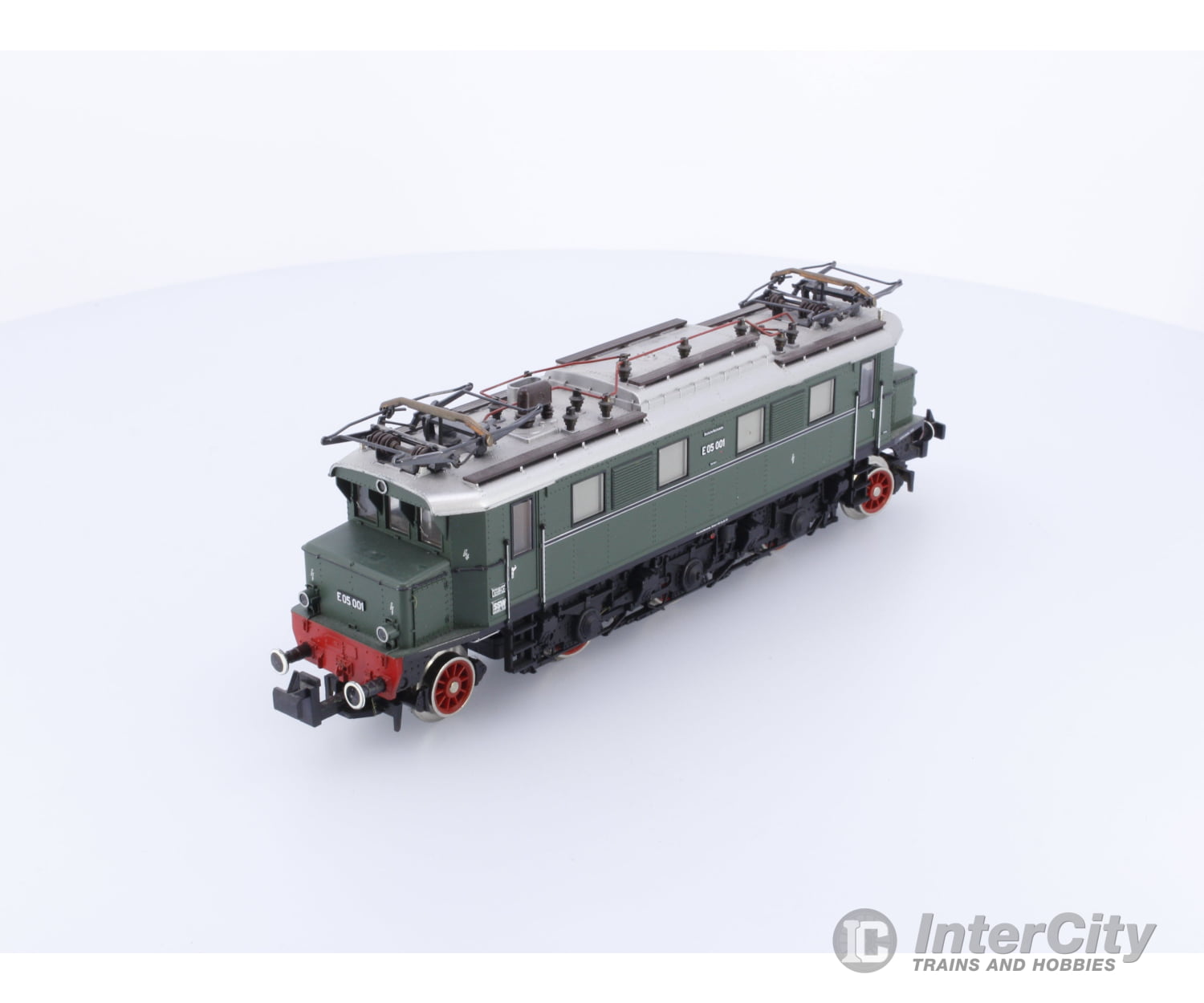 Trix 53224000 HO DR Class E05 Electric Locomotive 3 Rail AC E05001 Analog AC European Locomotives