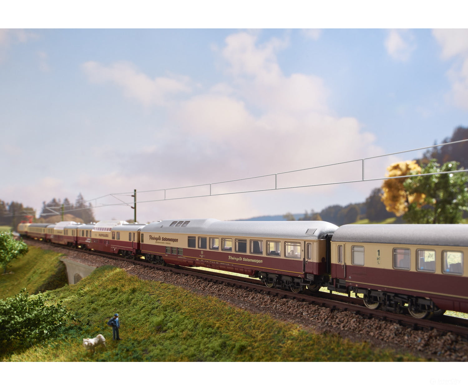 Trix 18715 Special TEE Express Train Passenger Car Set - Default Title (IC-TRIX-18715)