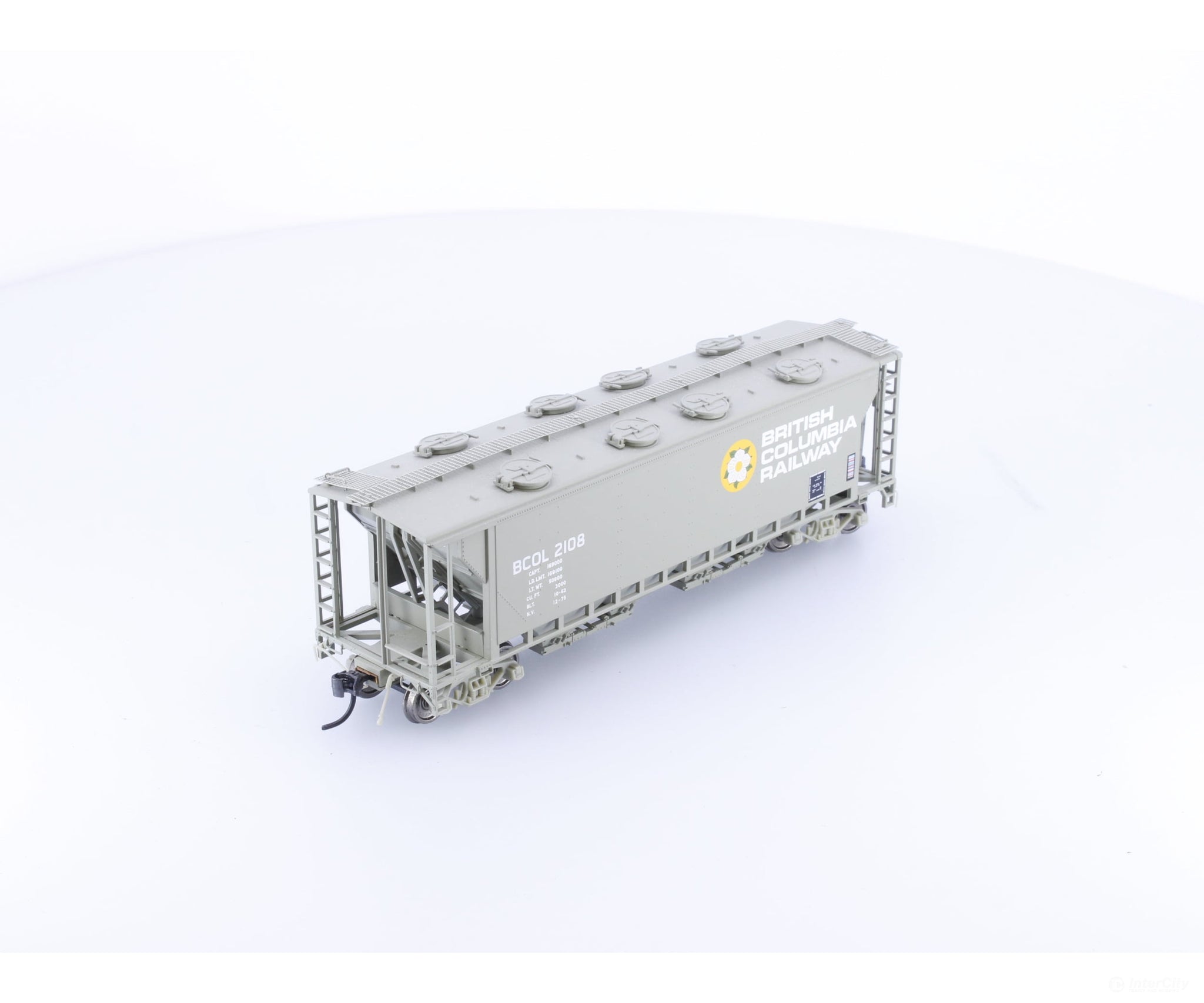 TrueLine Trains 1044-300584-S HO 4 Bay Covered Hopper BCOL BC Rail (BCOL) 2108 - Freight Cars