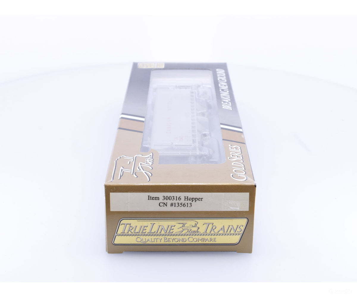 TrueLine Trains 300316 HO 4 Bay Covered Hopper Canadian National (CN) 135613 - Freight Cars
