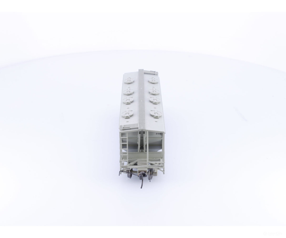 TrueLine Trains 300353 HO 4 Bay Covered Hopper BCOL Pacific Great Eastern (PGE) 2109 - Freight Cars