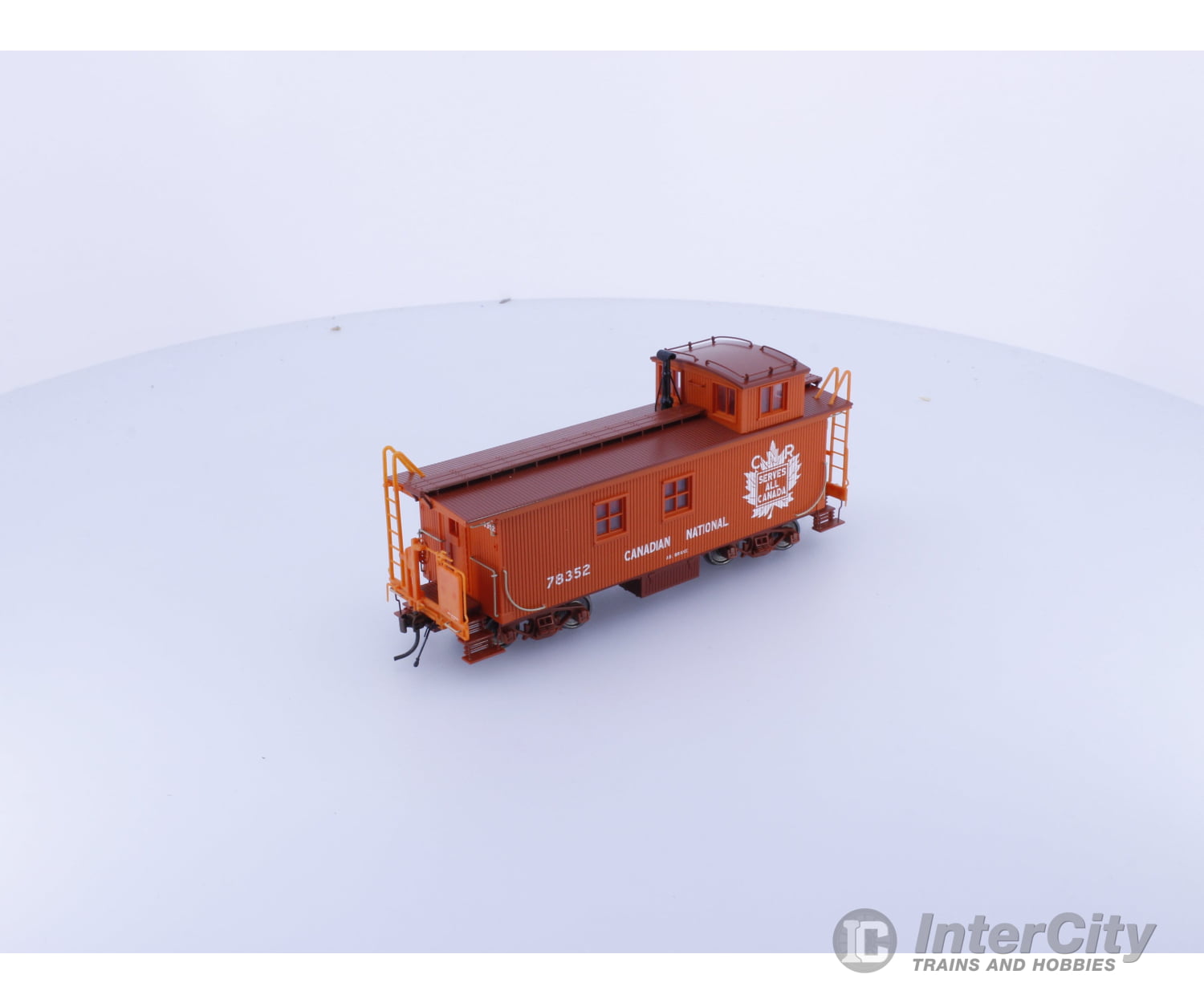 Trueline Trains 301013 HO Gold Line Caboose Canadian National (CN) 78352 Freight Cars