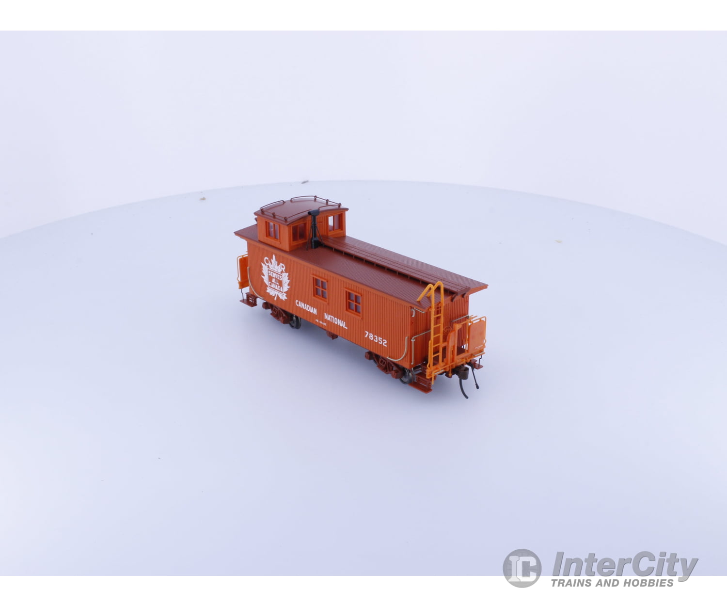 Trueline Trains 301013 HO Gold Line Caboose Canadian National (CN) 78352 Freight Cars