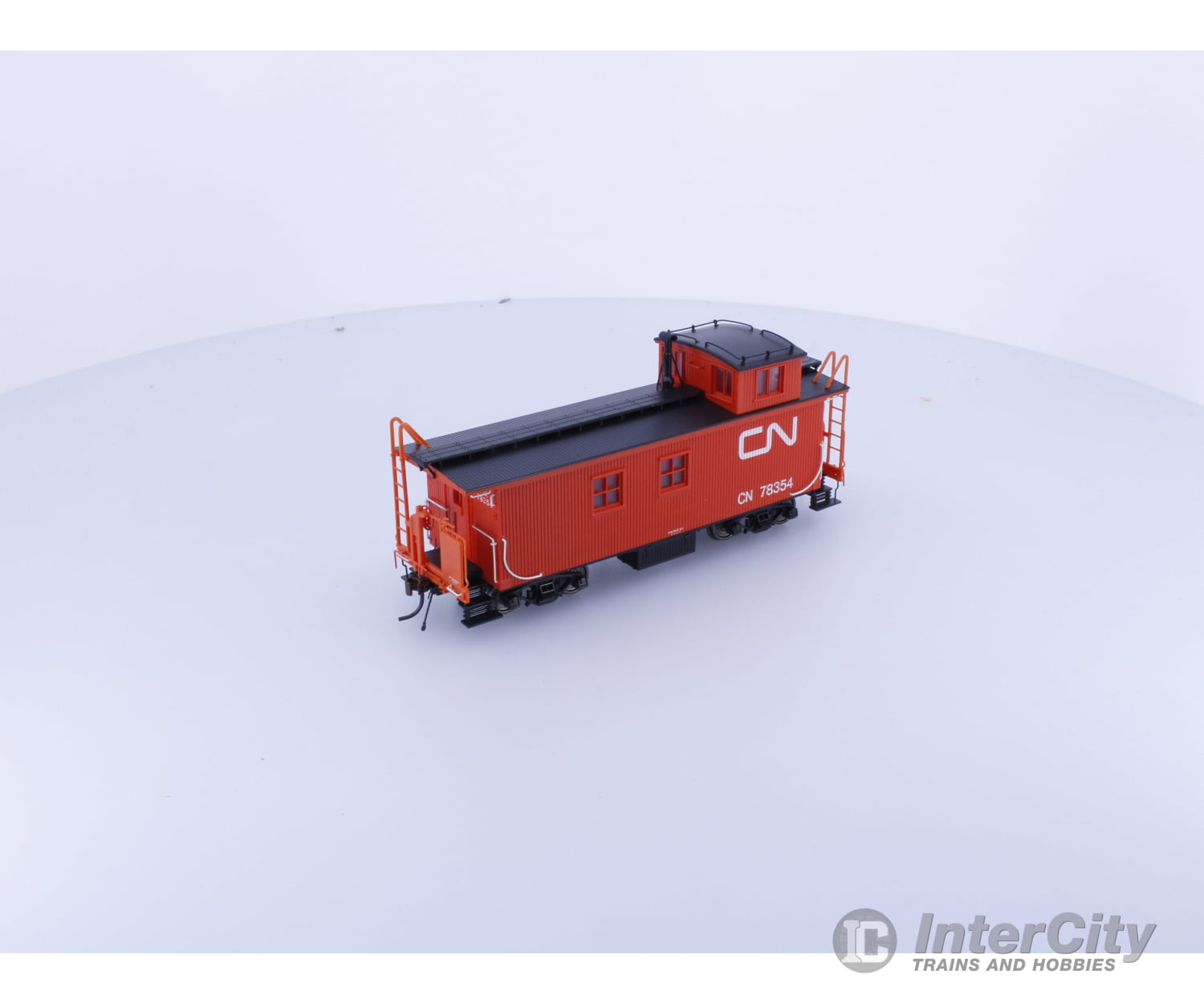 Trueline Trains 301022 HO Gold Line Caboose Canadian National (CN) 78354 Freight Cars