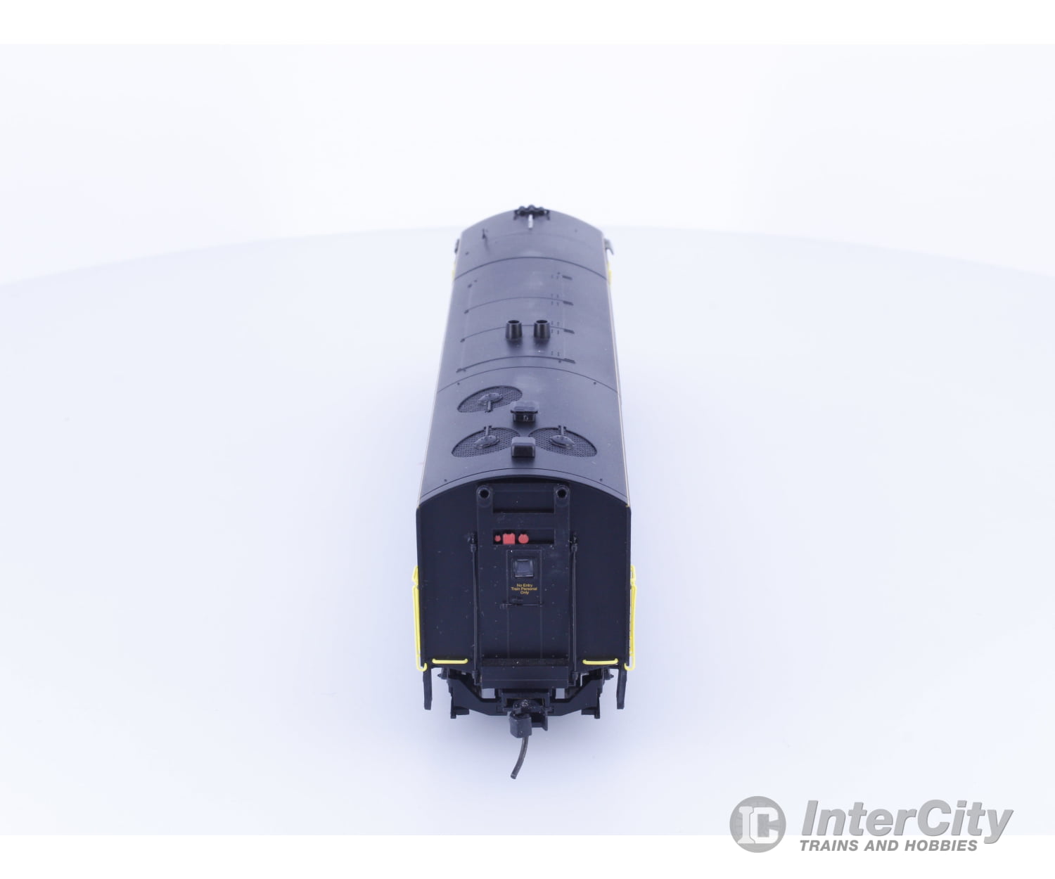 Trueline Trains 500091 HO C-Liner Powered A Unit Diesel Locomotive Green Scheme Canadian National (CN) 6705 Analog DC