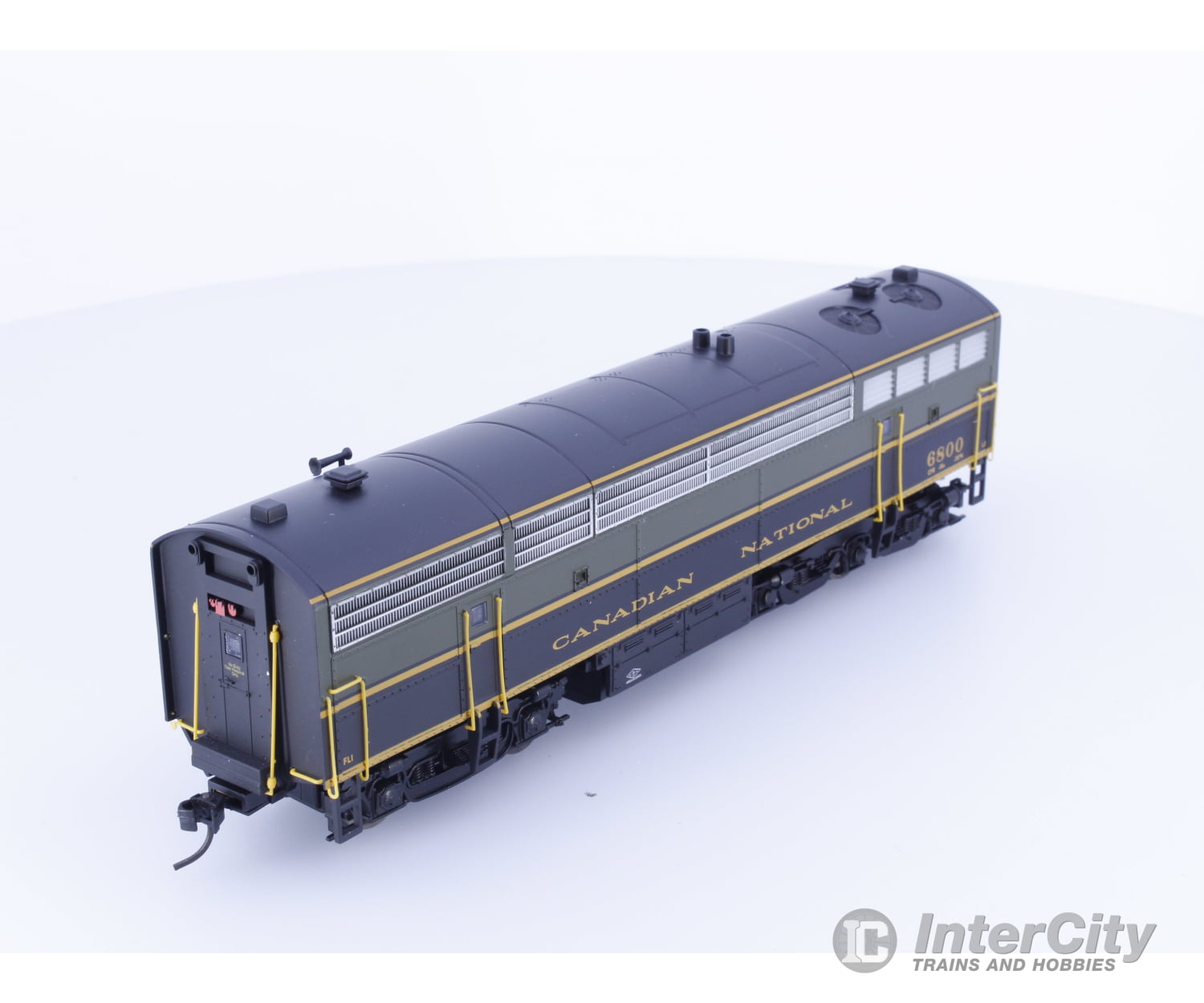 Trueline Trains 500127 HO C-Liner Powered B Unit Diesel Locomotive Green Scheme Canadian National (CN) 6800 DCC & Sound