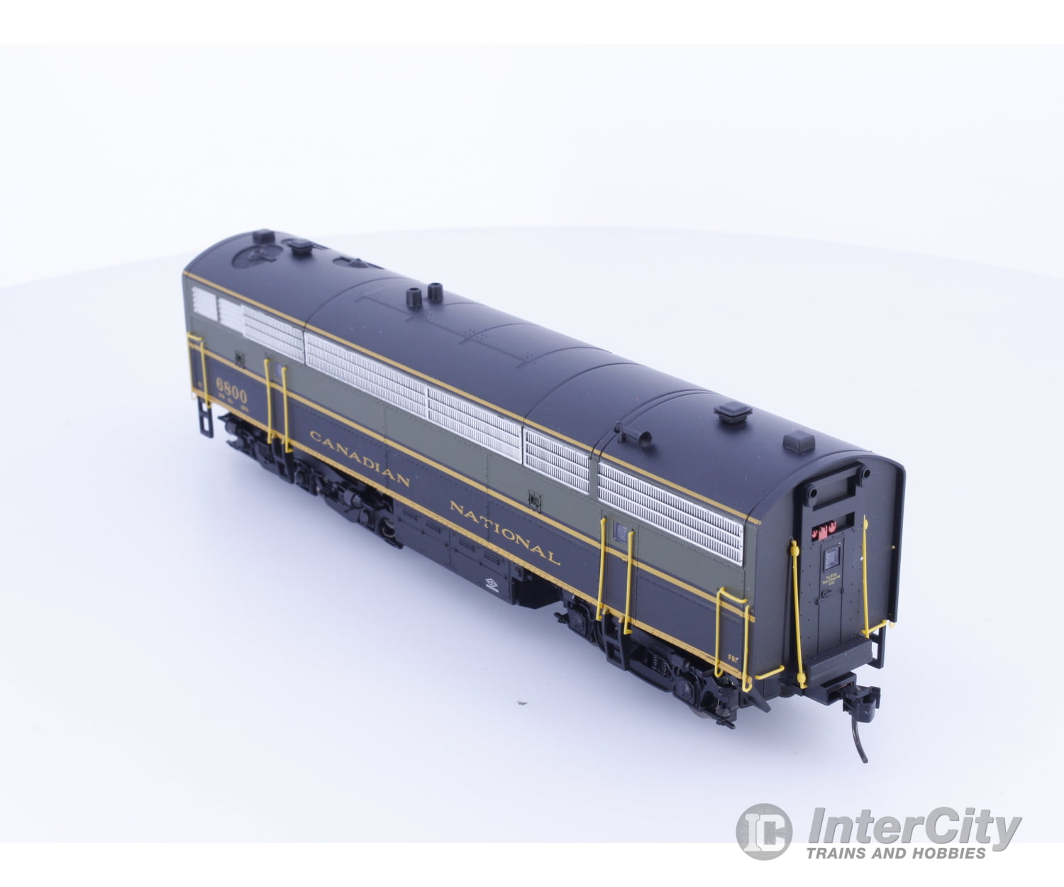 Trueline Trains 500127 HO C-Liner Powered B Unit Diesel Locomotive Green Scheme Canadian National (CN) 6800 DCC & Sound