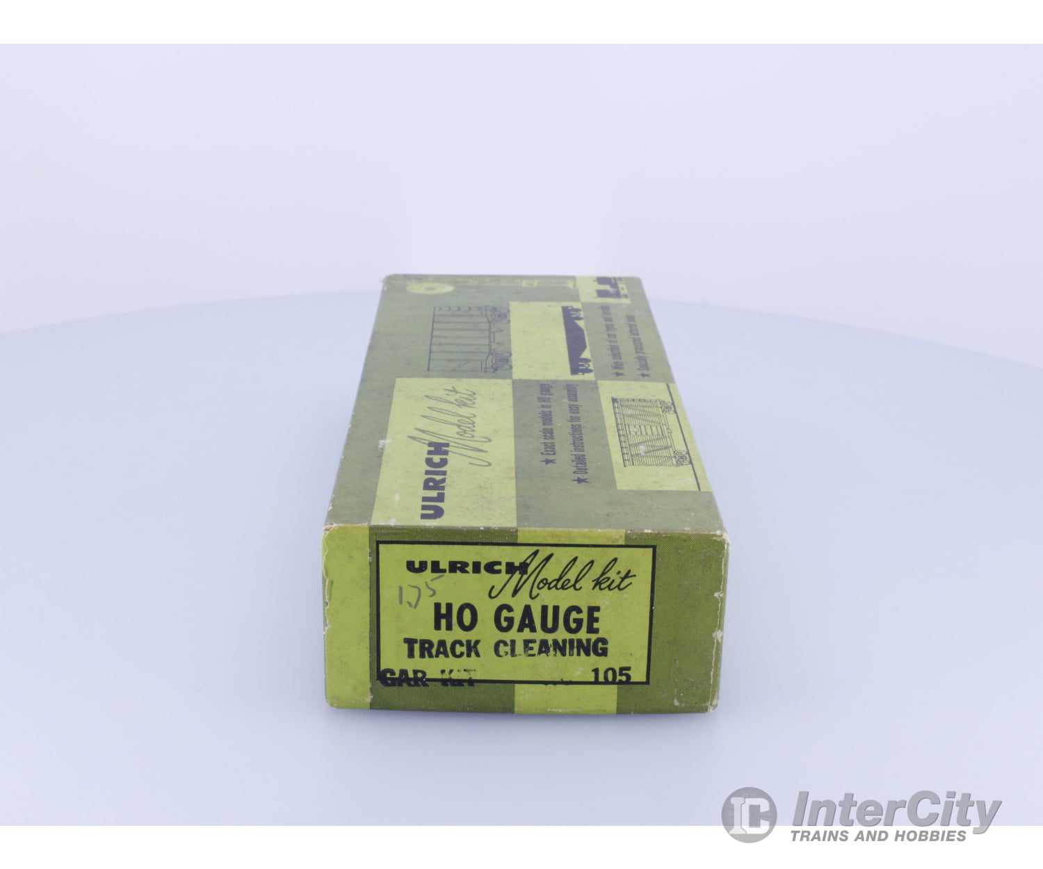 Ulrich 105 HO Track Cleaning Car Freight Cars