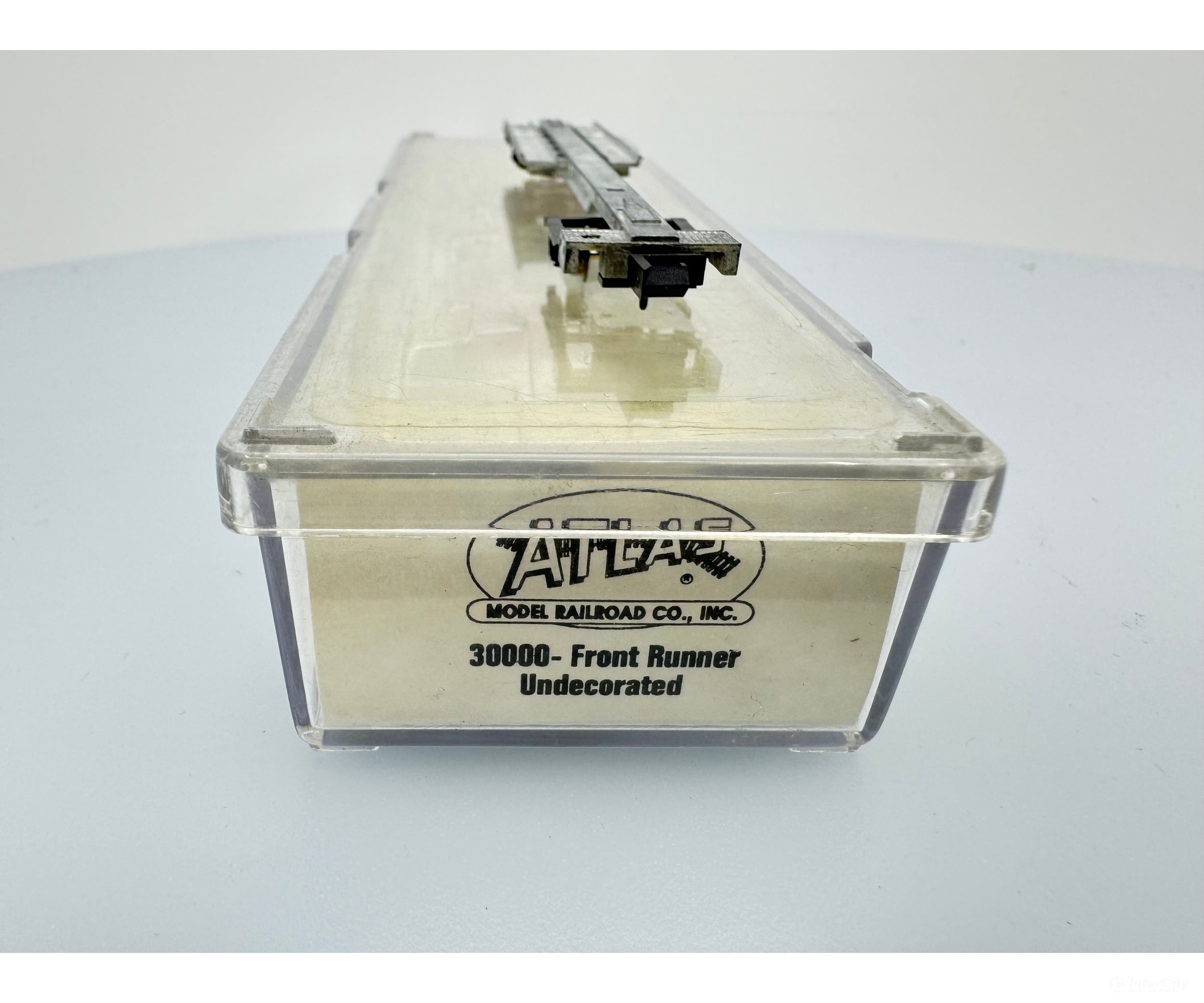 Undecorated 30000 N Front Runner Freight Cars