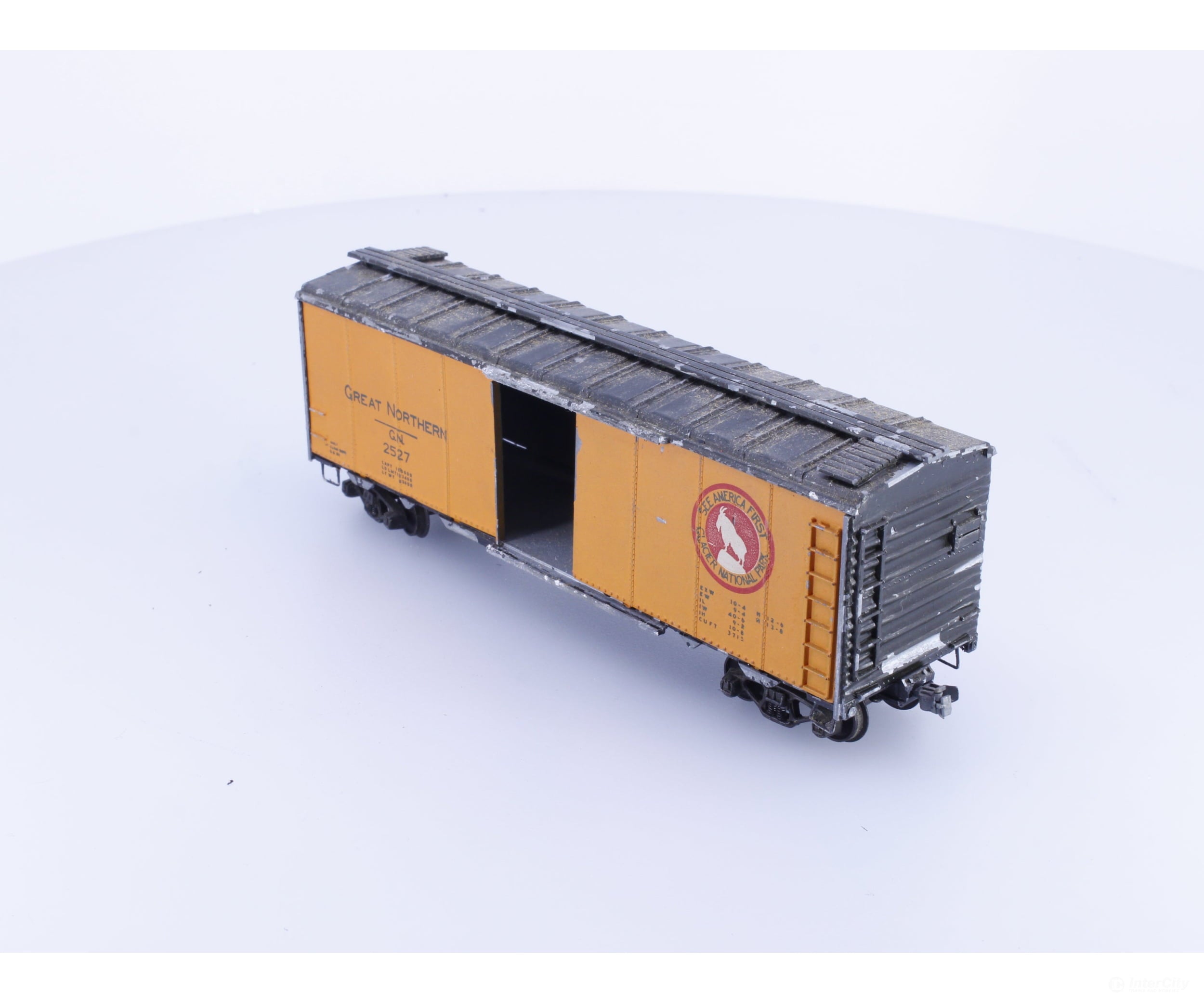 Unknown 2527 HO Metal 40’ Single Door Boxcar Great Northern (GN) 2527 - Freight Cars