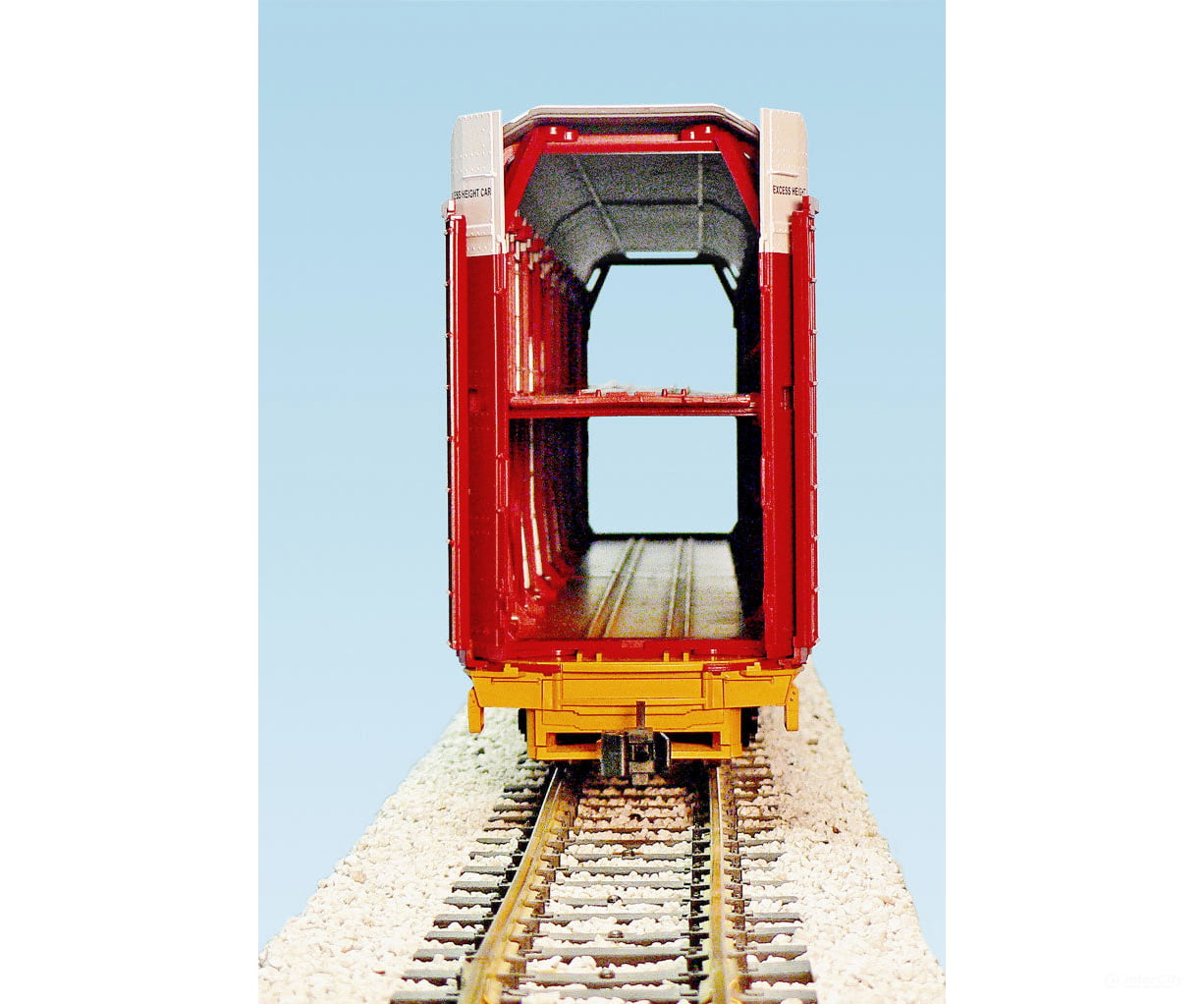 USA Trains R17181 G Canadian Pacific Bi-level Auto Carrier Yellow/black - Freight Cars