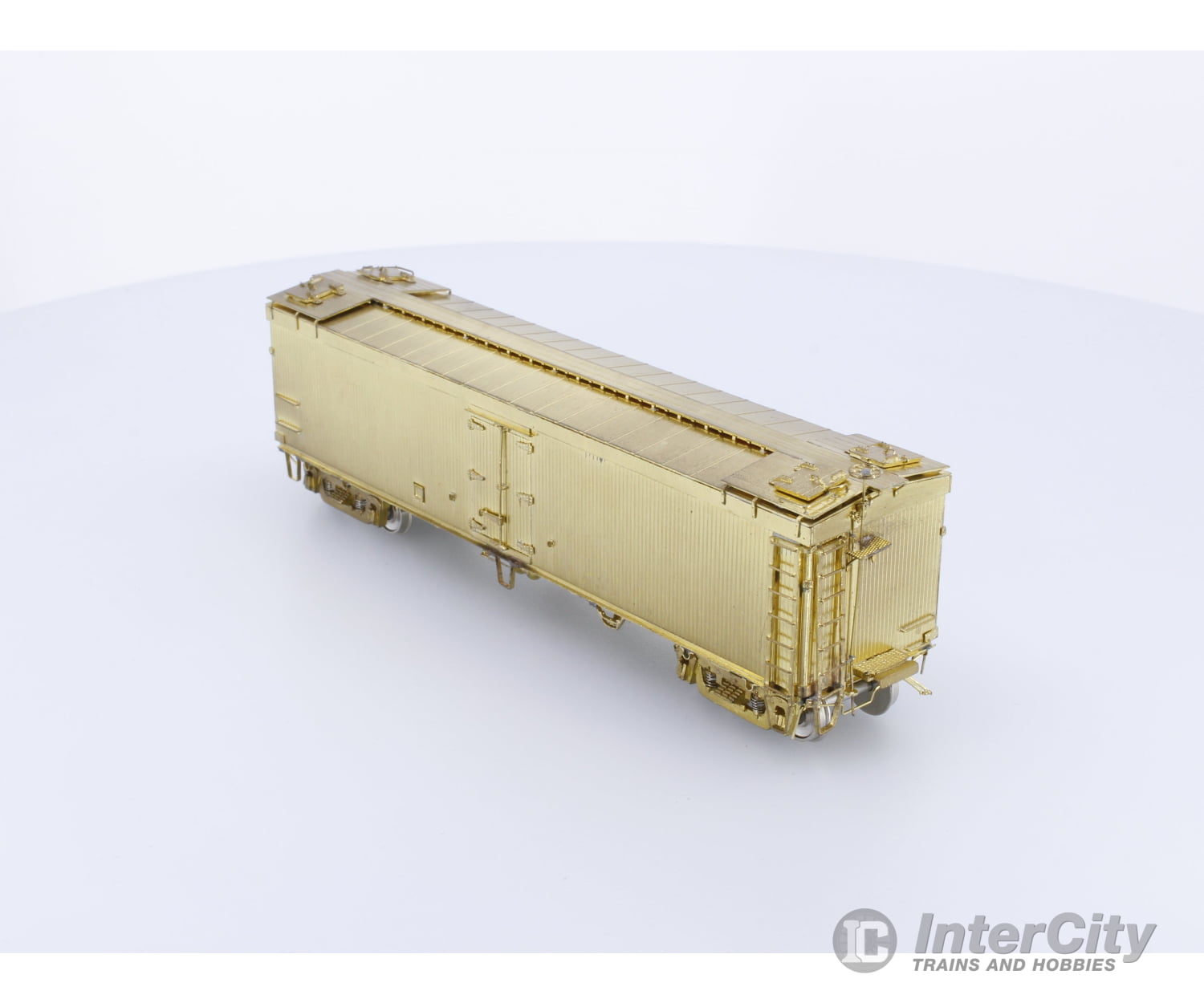 Van Hobbies CPR5500CAB HO Brass 50’ Wood Reefer 5500 Series Caboose Canadian Pacific (CP) (#2) Freight Cars